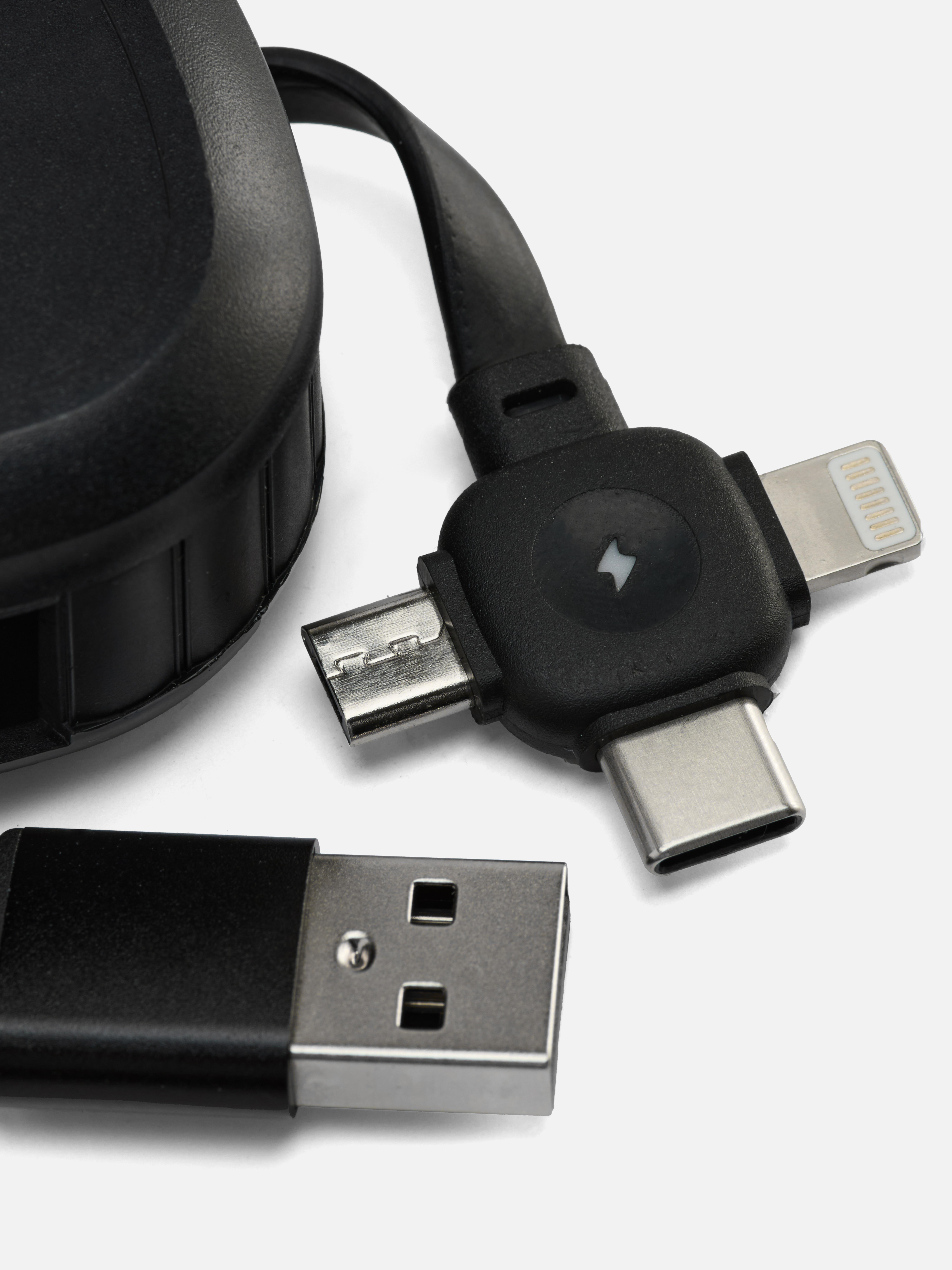 Llavero con cable de carga retráctil