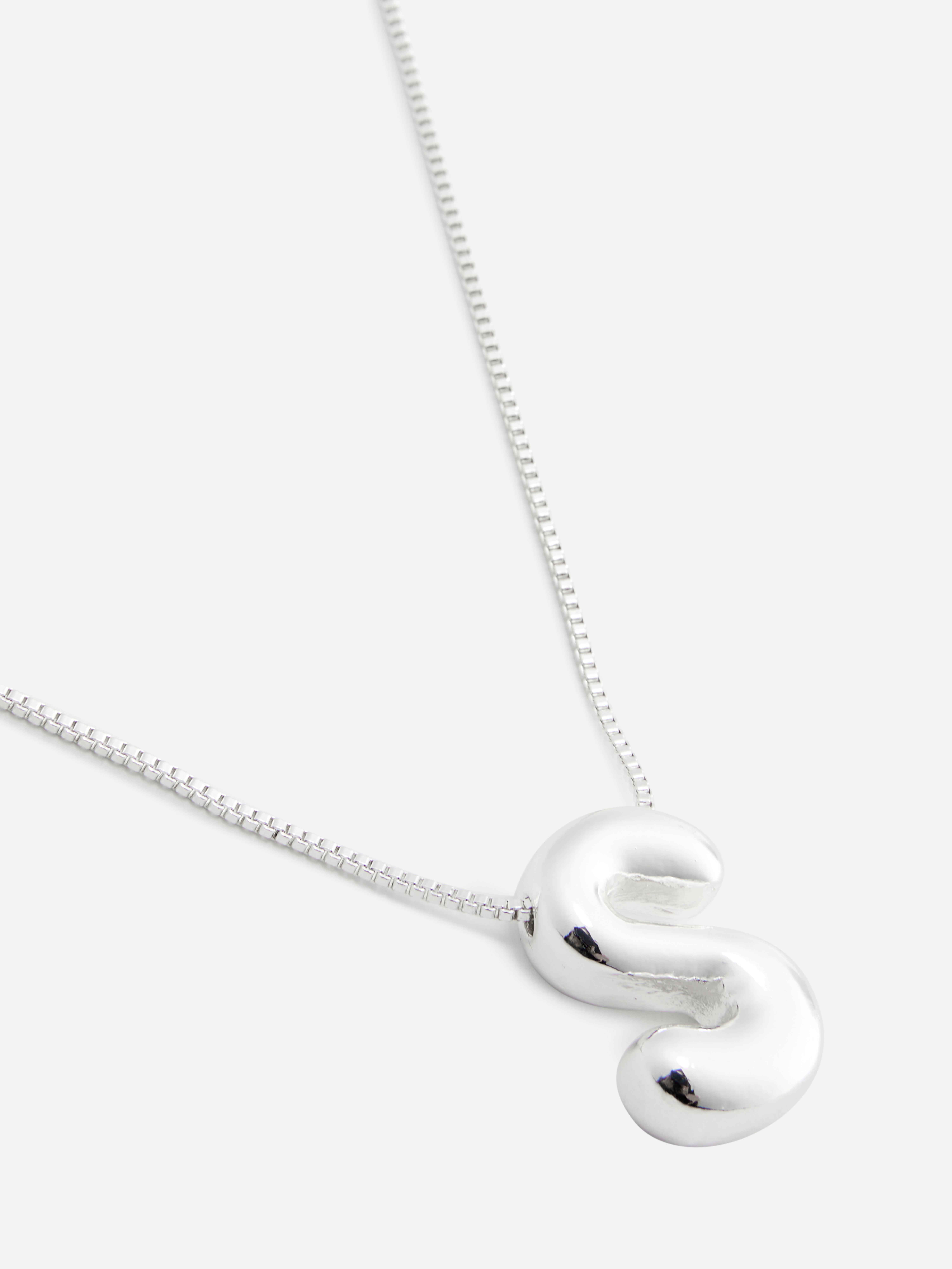 Collana con iniziale bombata The Edit