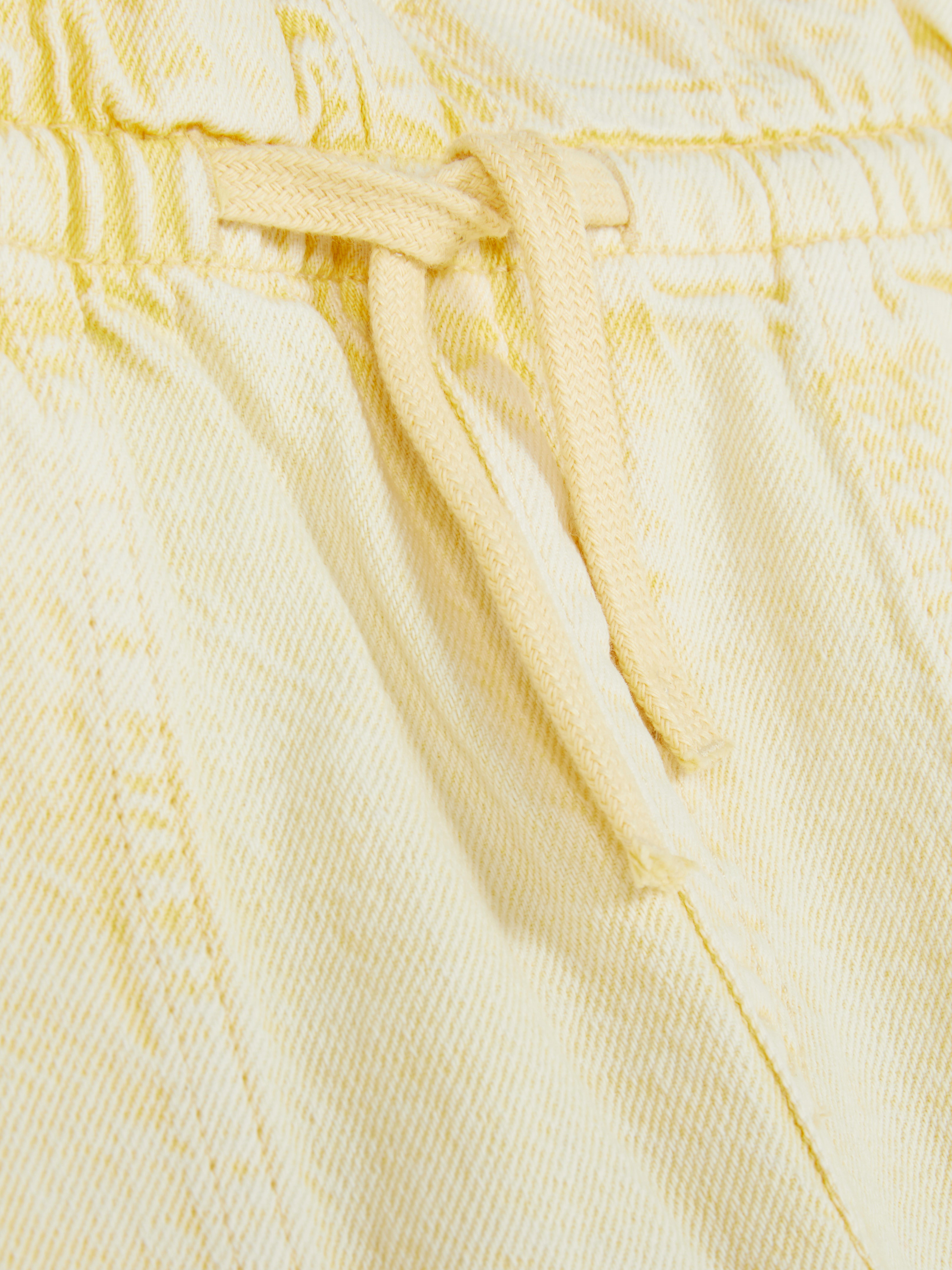 Pantalones paperbag con cordón de ajuste