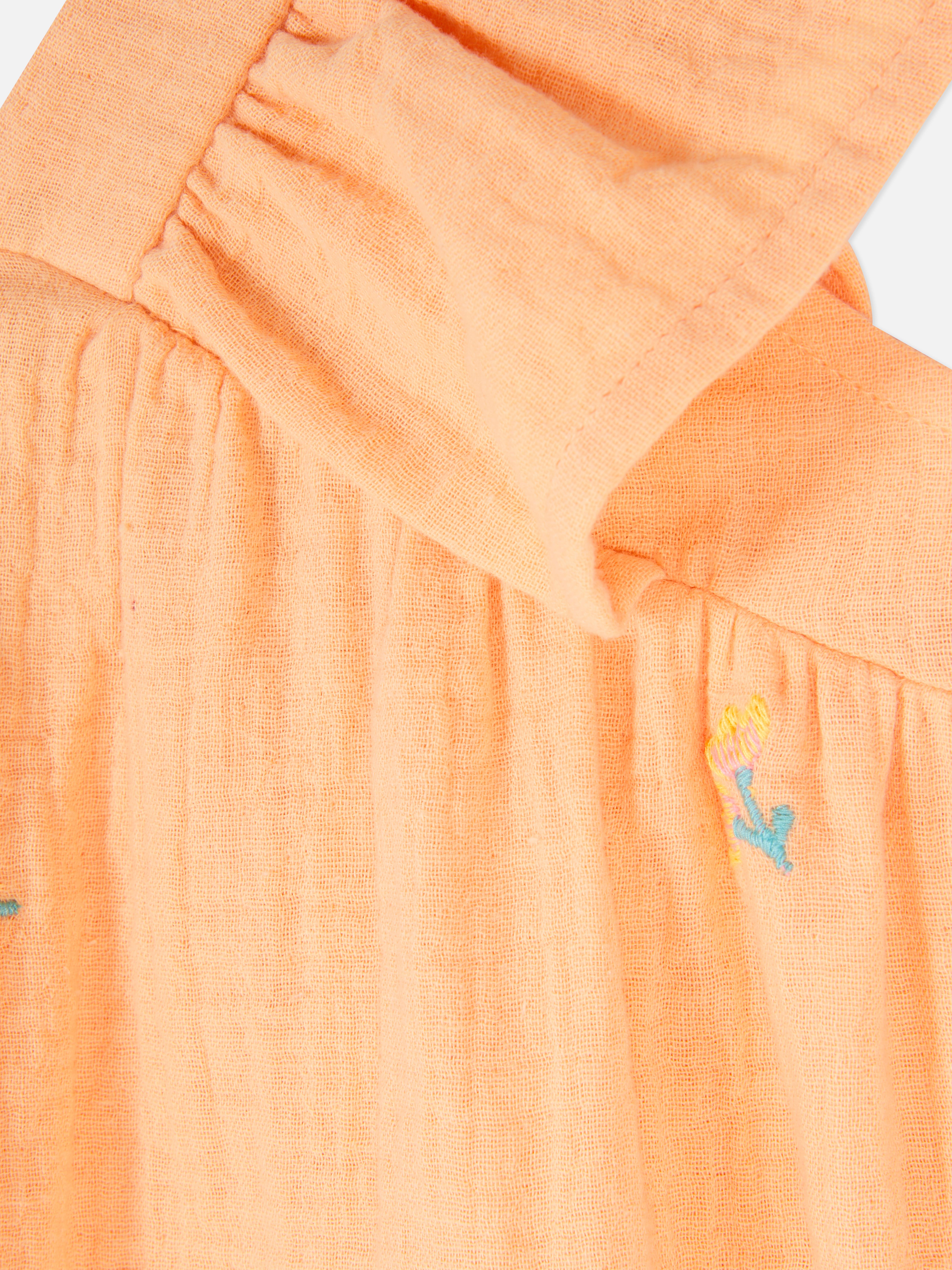 Kleid mit Blumenstickerei