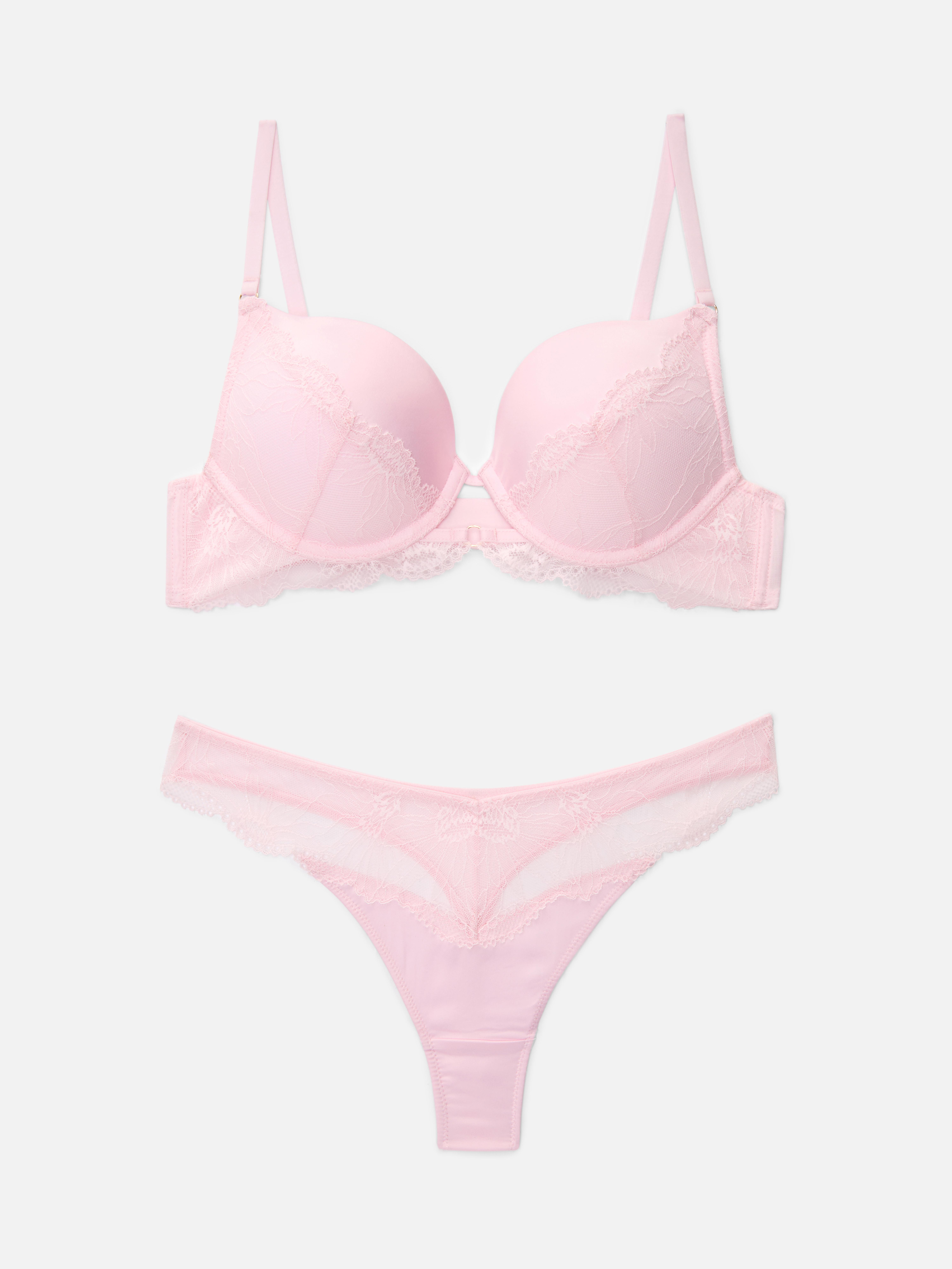 Lingerieset met push-upbeha van satijn en kant