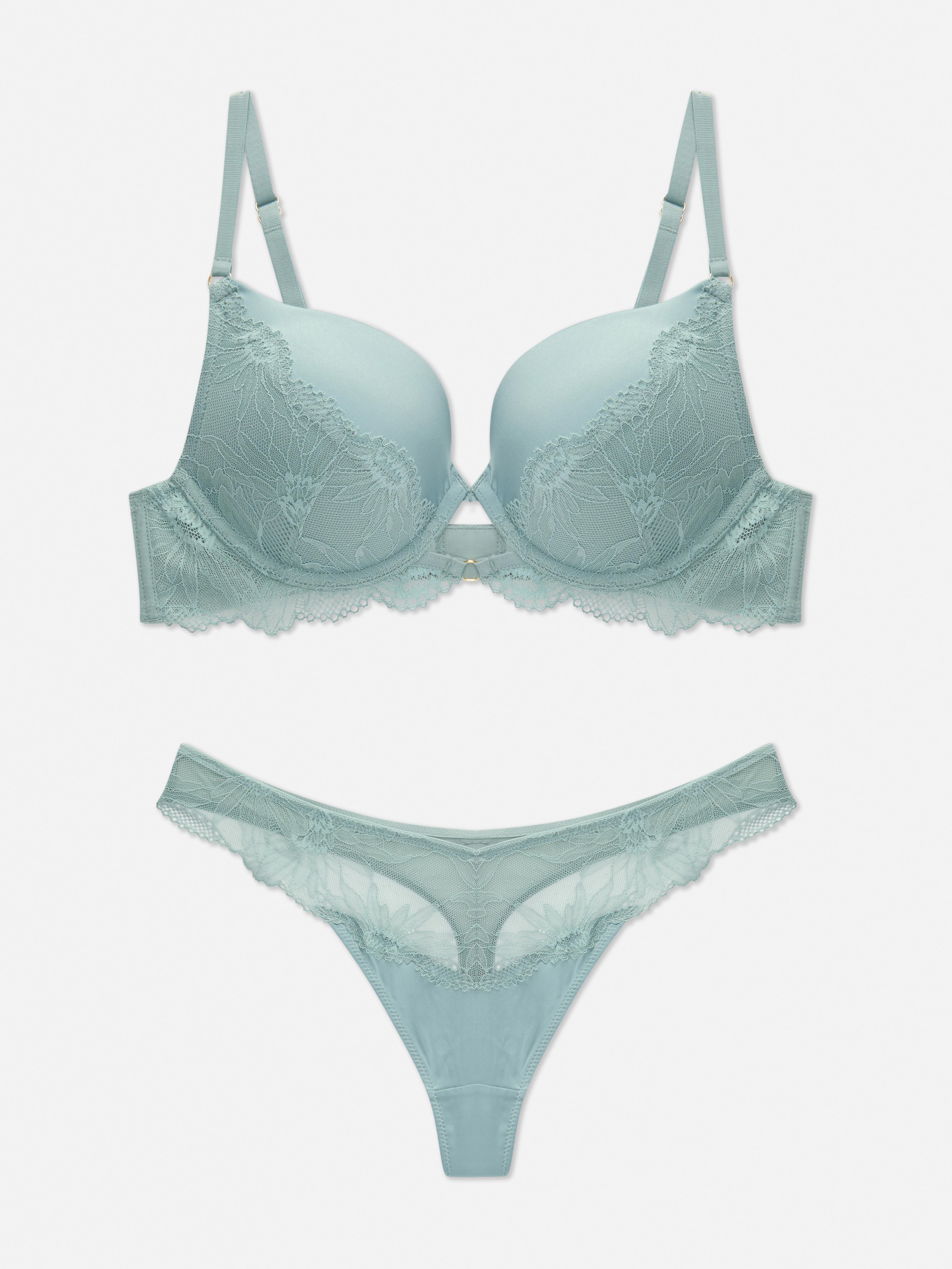 Set de lenjerie cu push-up, din satin și dantelă