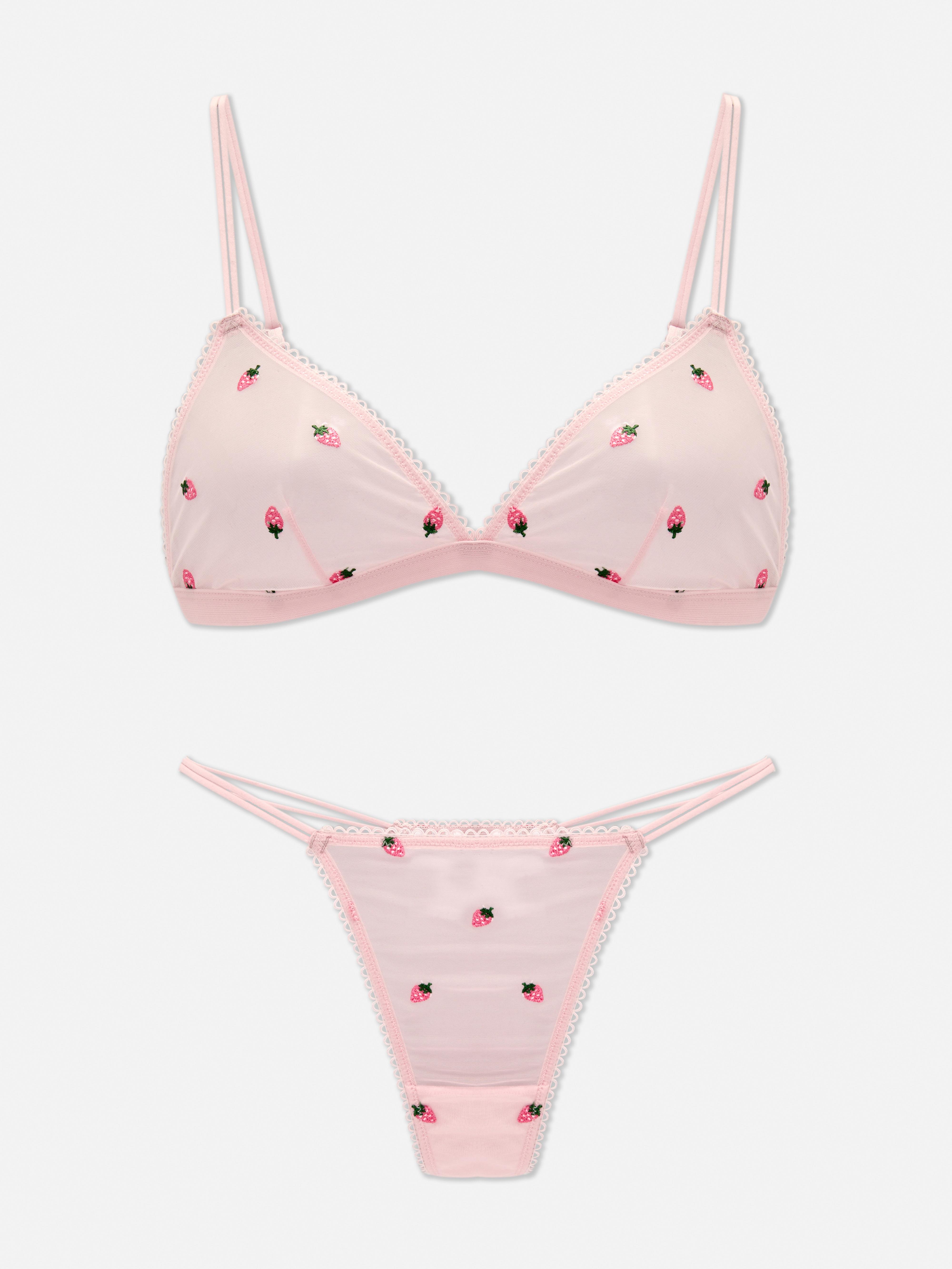 Embroidered Mesh Triangle Set