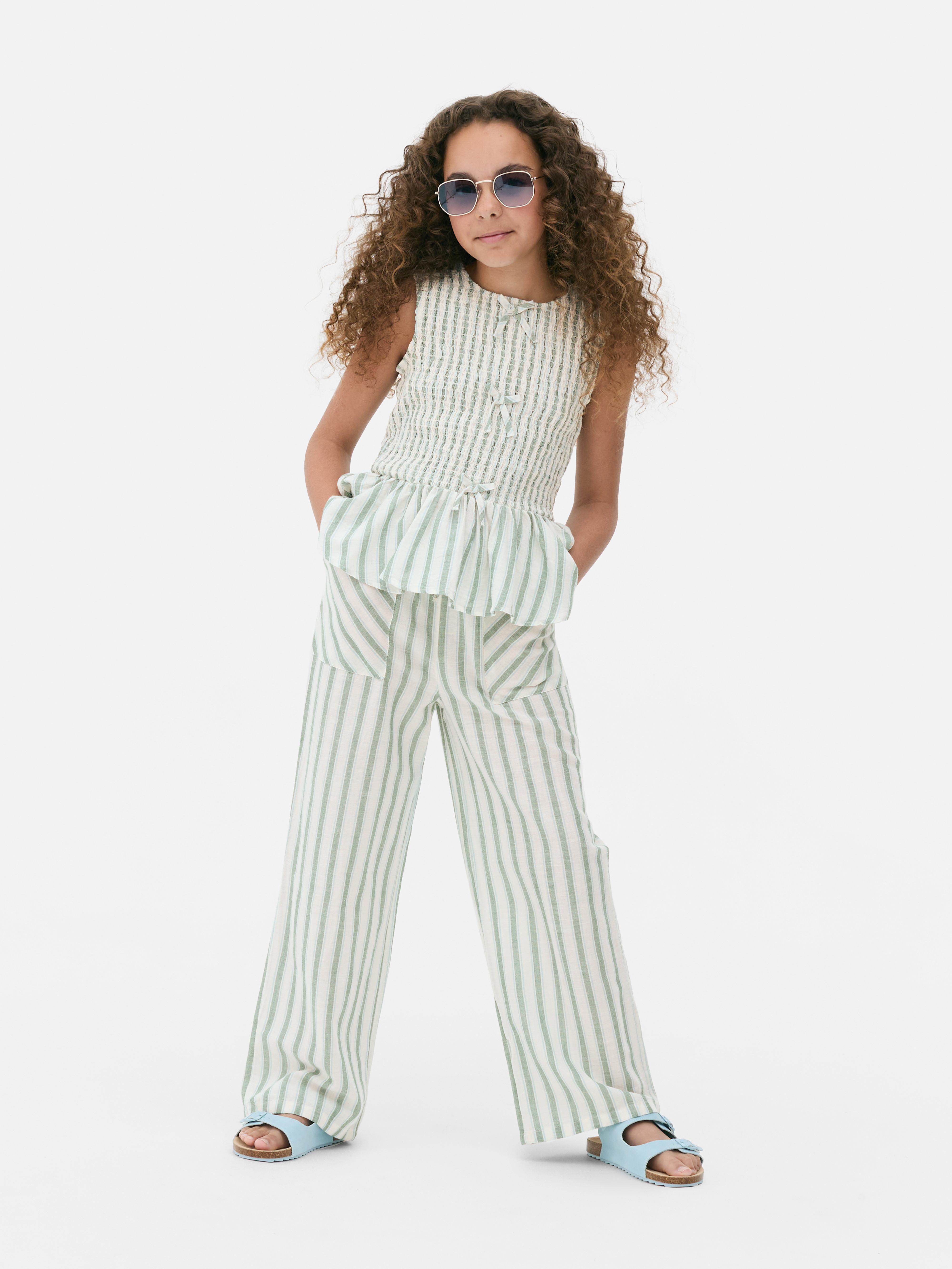 Ärmellose Bluse mit Rüschen und Streifen