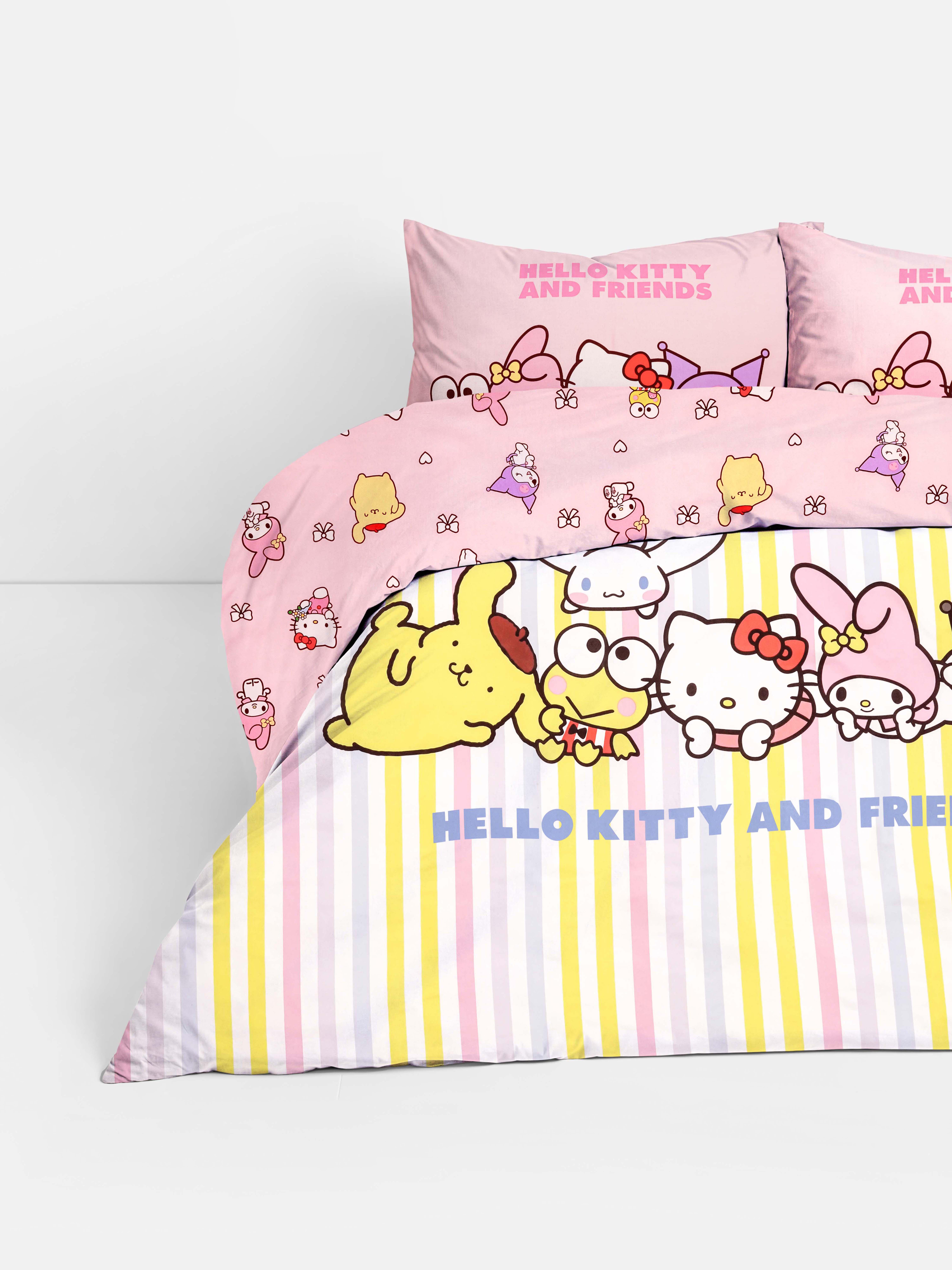 Conjunto capa edredão casal Hello Kitty and Friends reversível