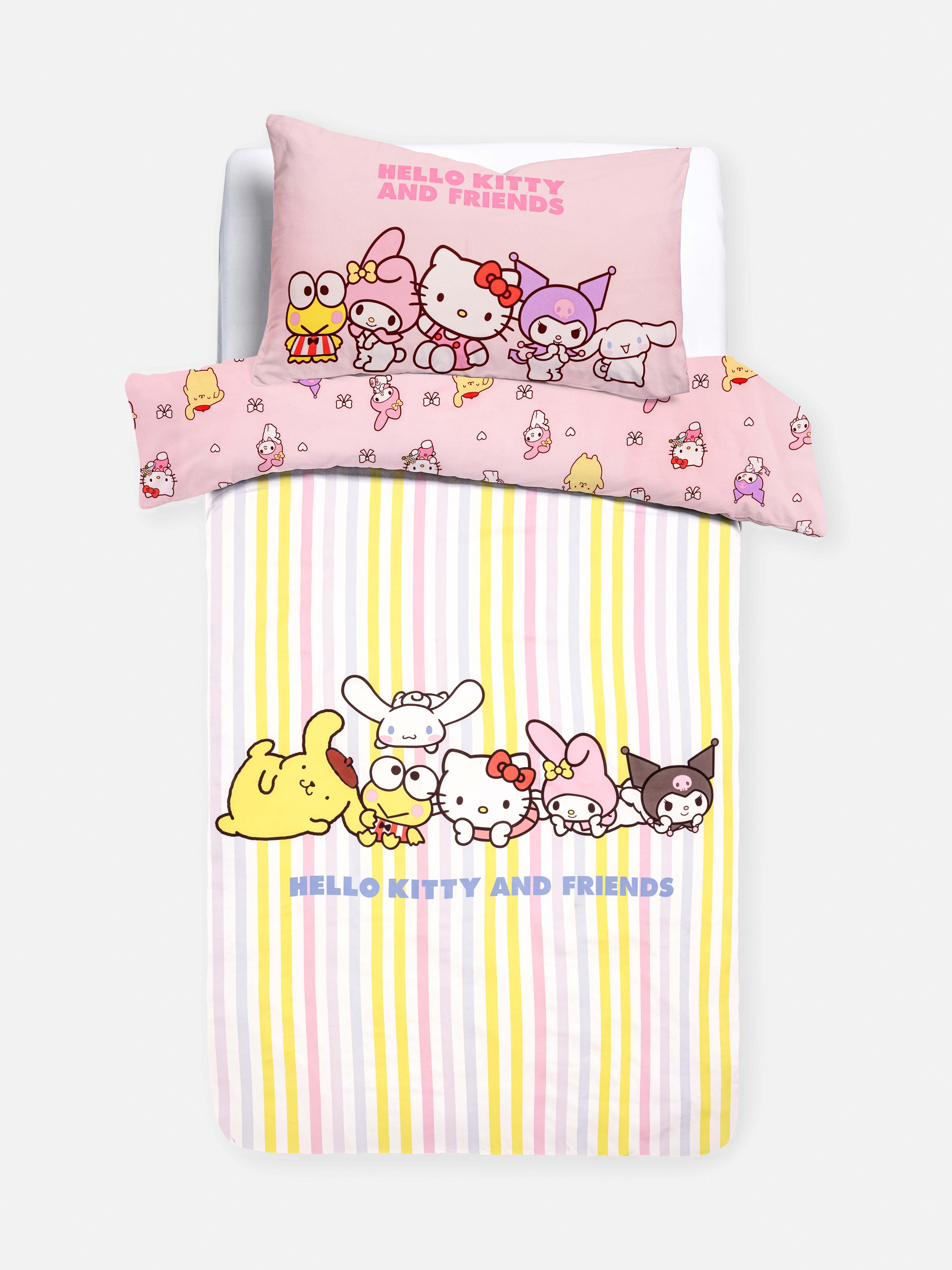 Hello Kitty és barátai paplanhuzatkészlet két oldalán eltérő mintával