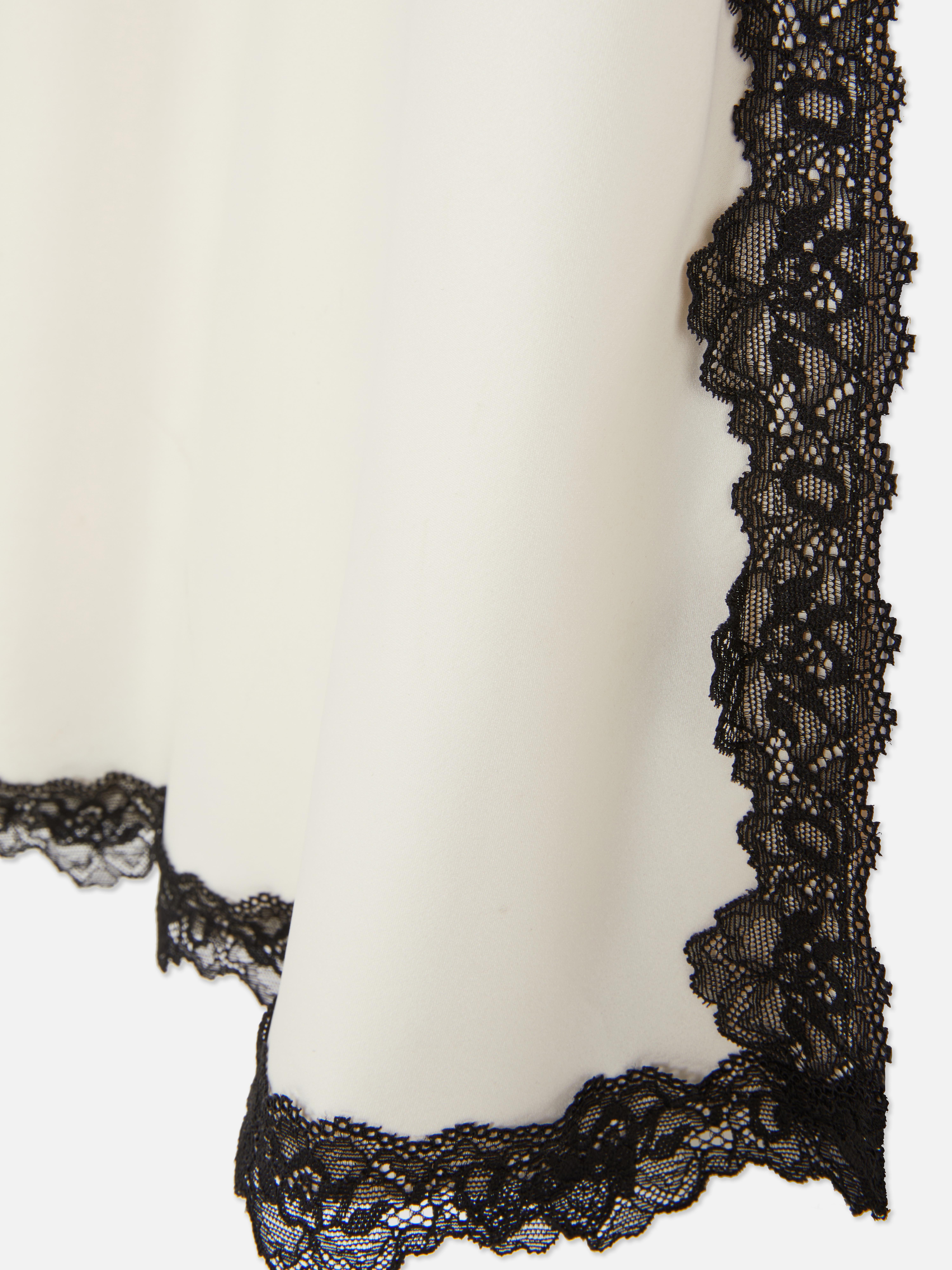 Sottoveste in raso con pizzo a contrasto