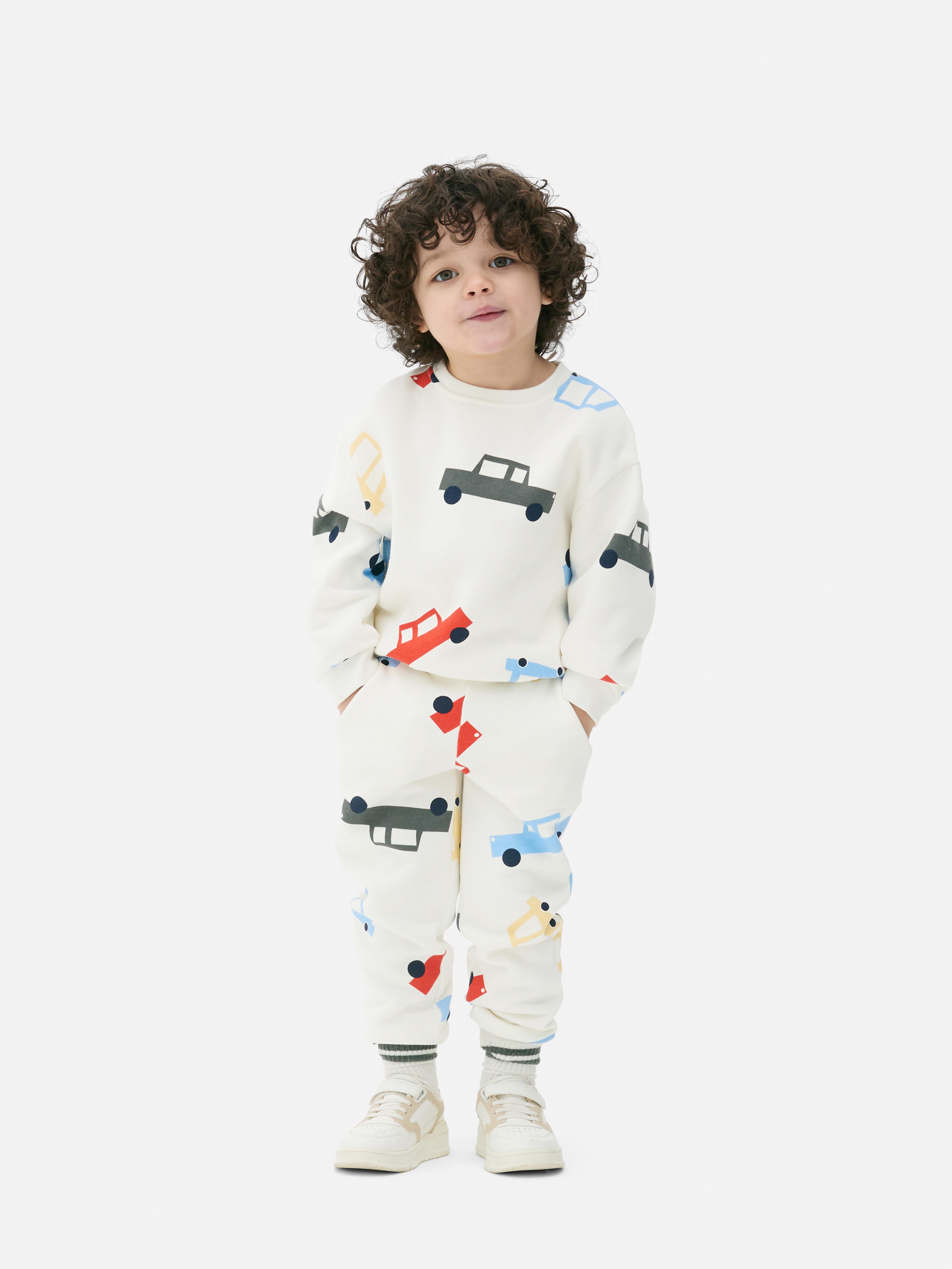 Completo felpa e pantaloni da tuta con auto