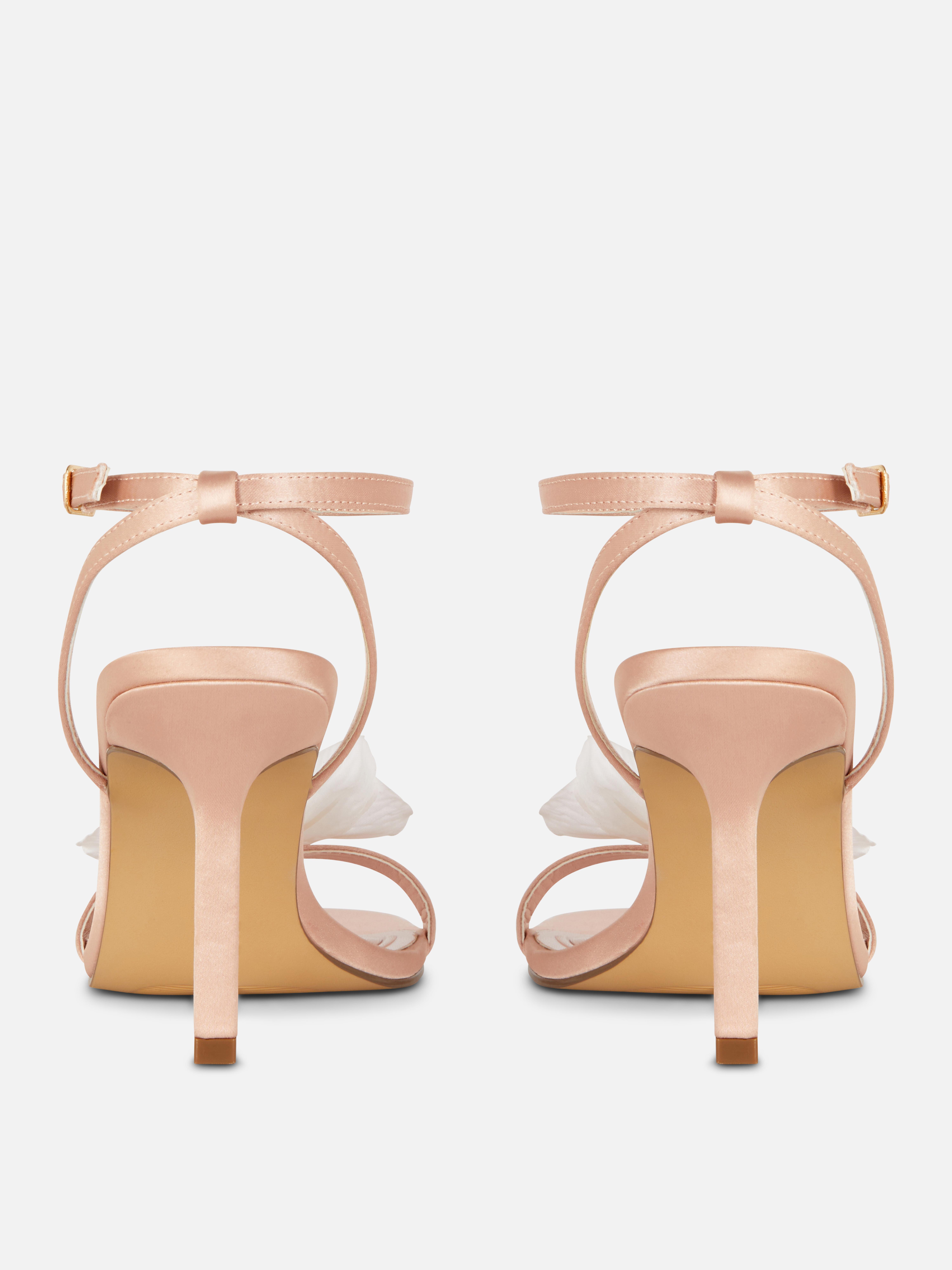 Pumps met open teen en bloem