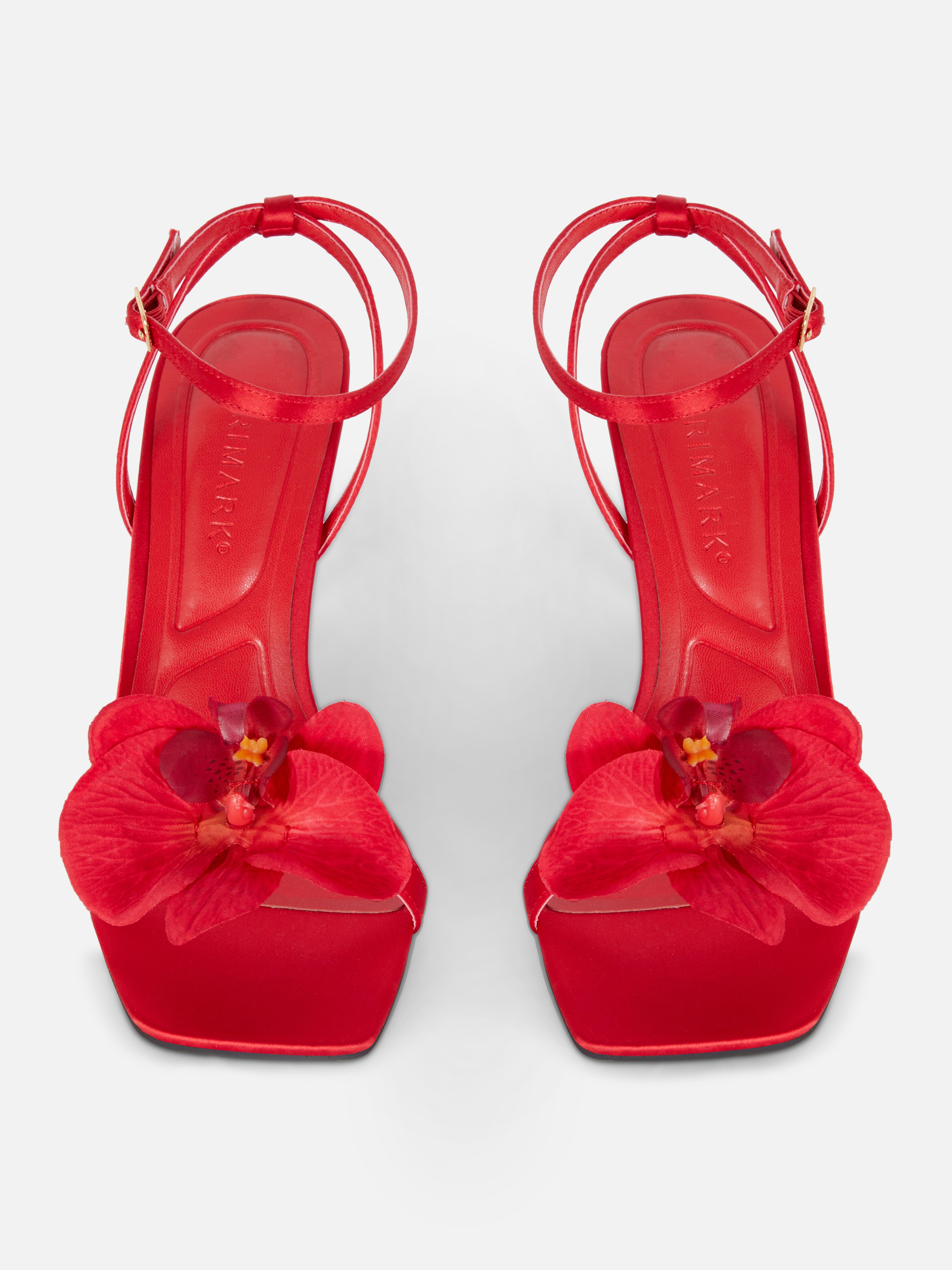 Pumps met open teen en bloem