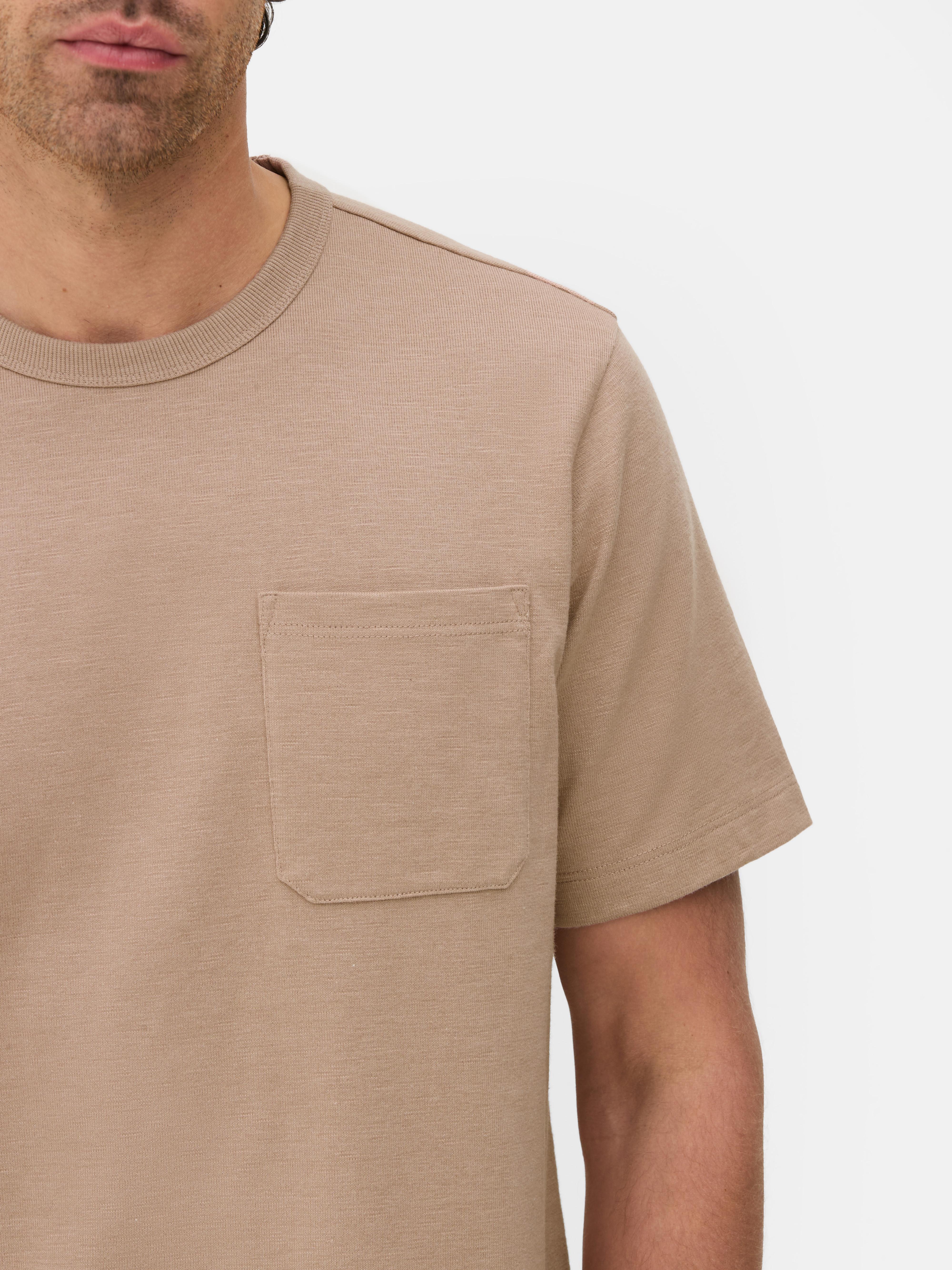 Kurzärmeliges „The Stronghold“ T-Shirt aus Flammengarn