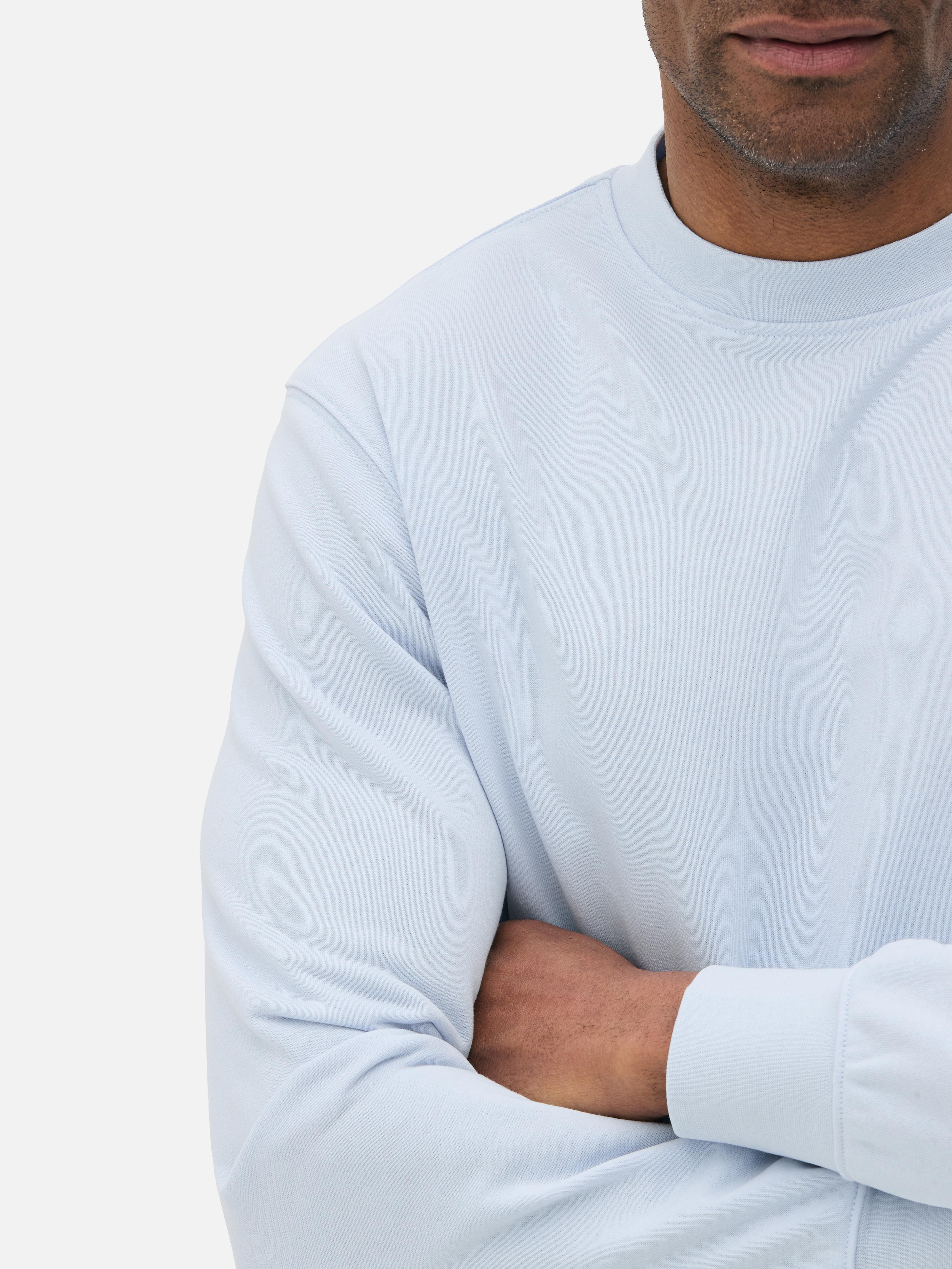 Sudadera básica con cuello redondo