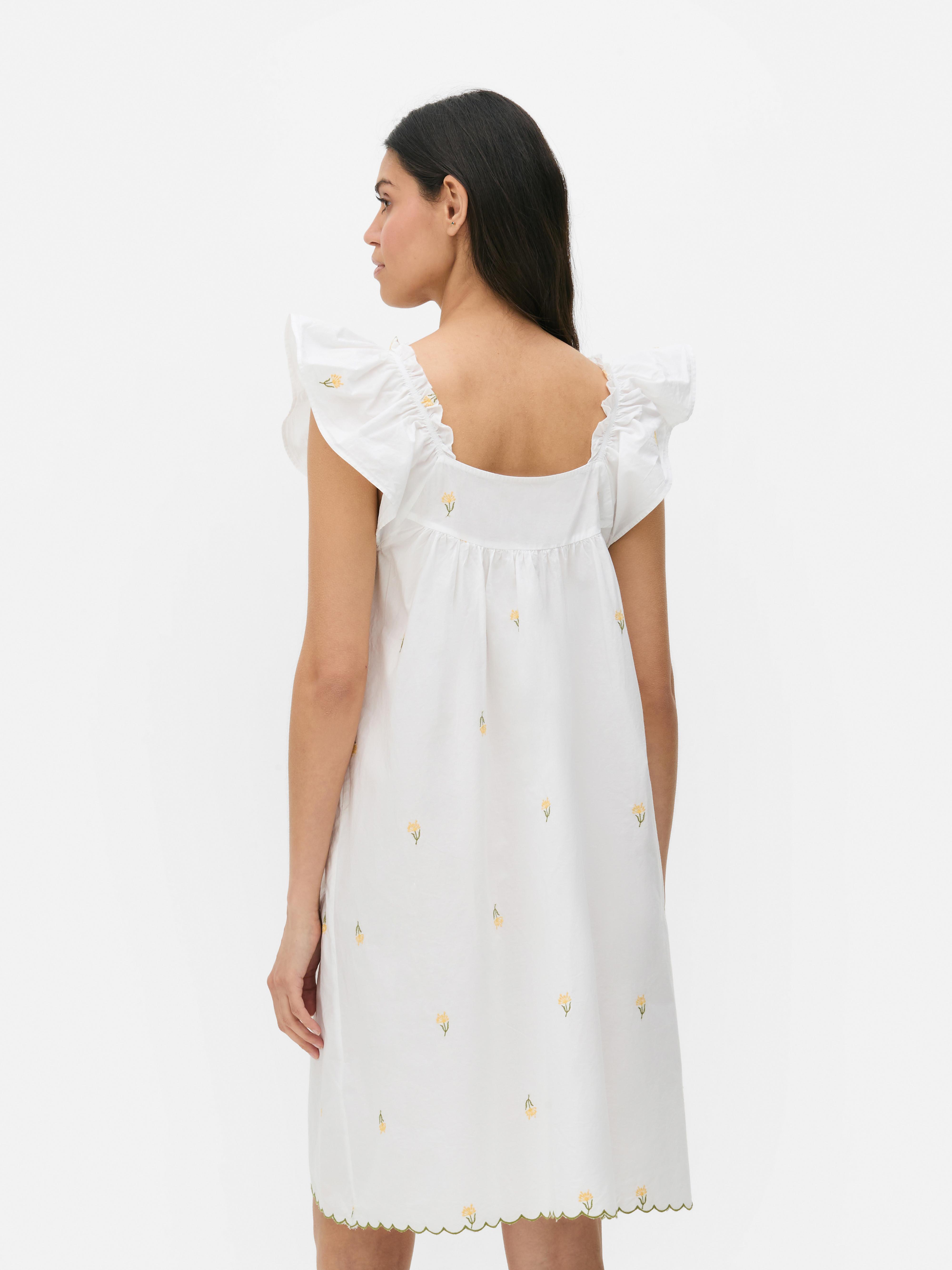 Sottoveste con orlo smerlato