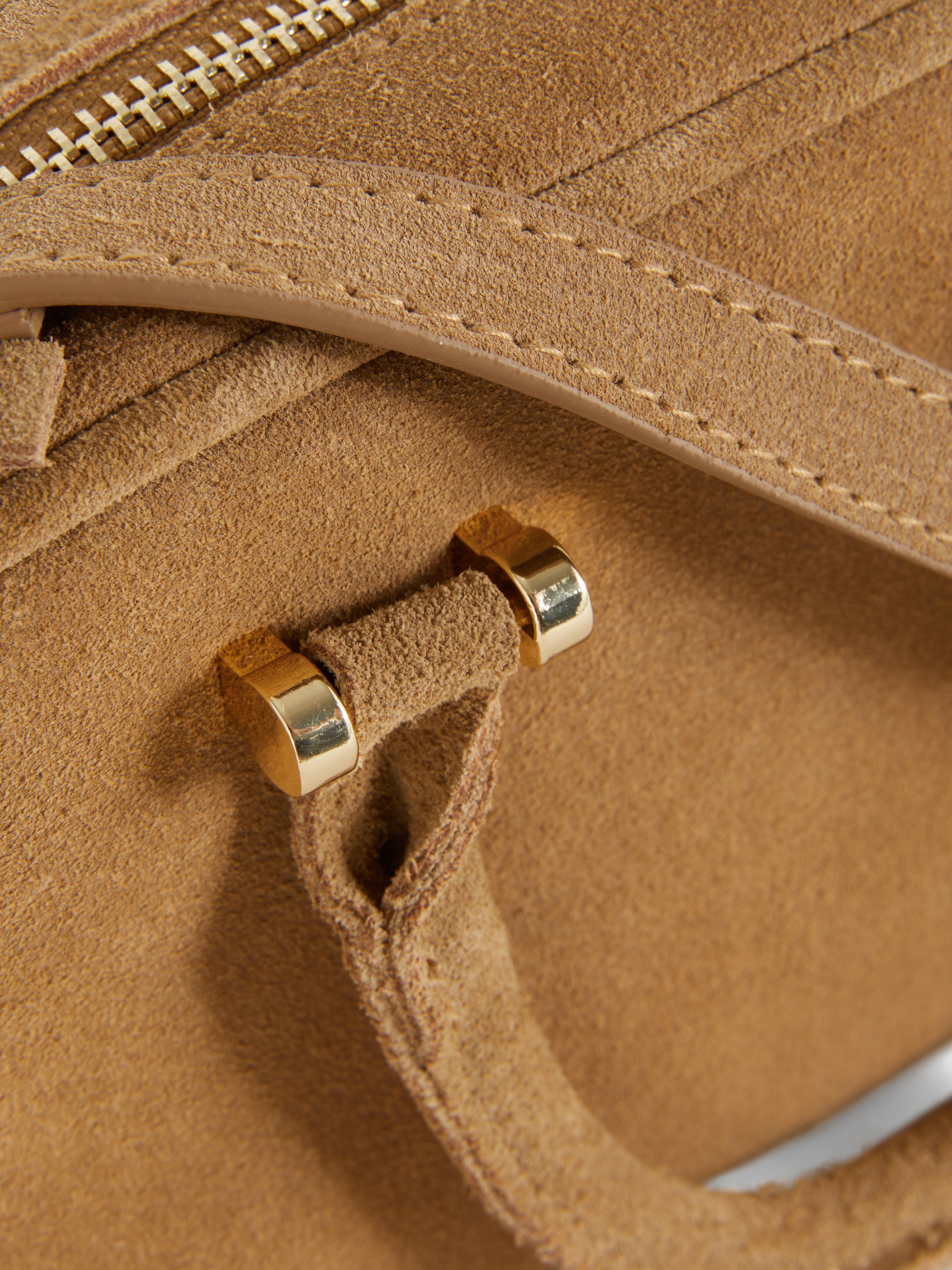 „Rita Ora“ Mini-Bowlingtasche aus Wildleder