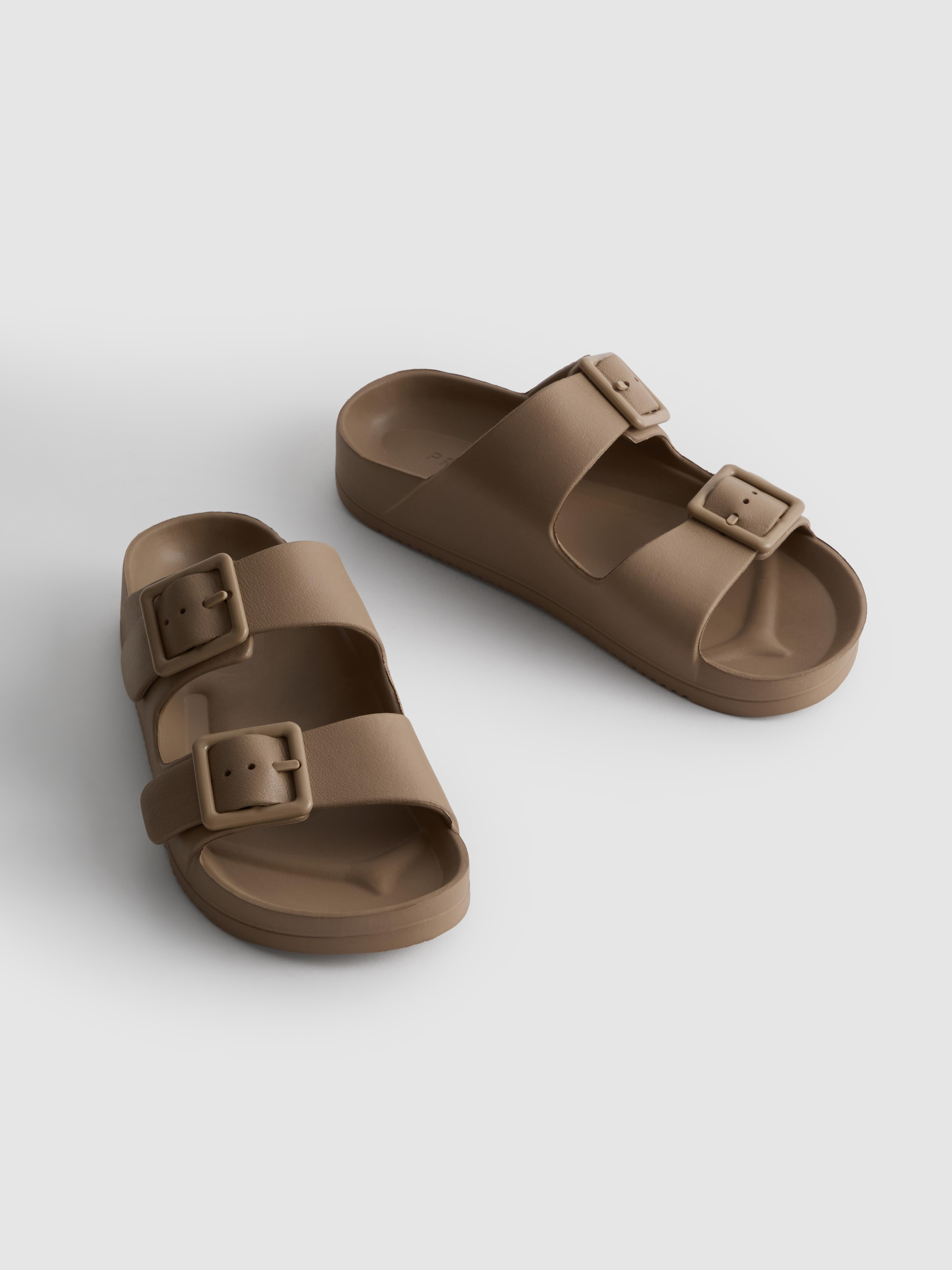 Chunky Double Buckle Strap Sandals