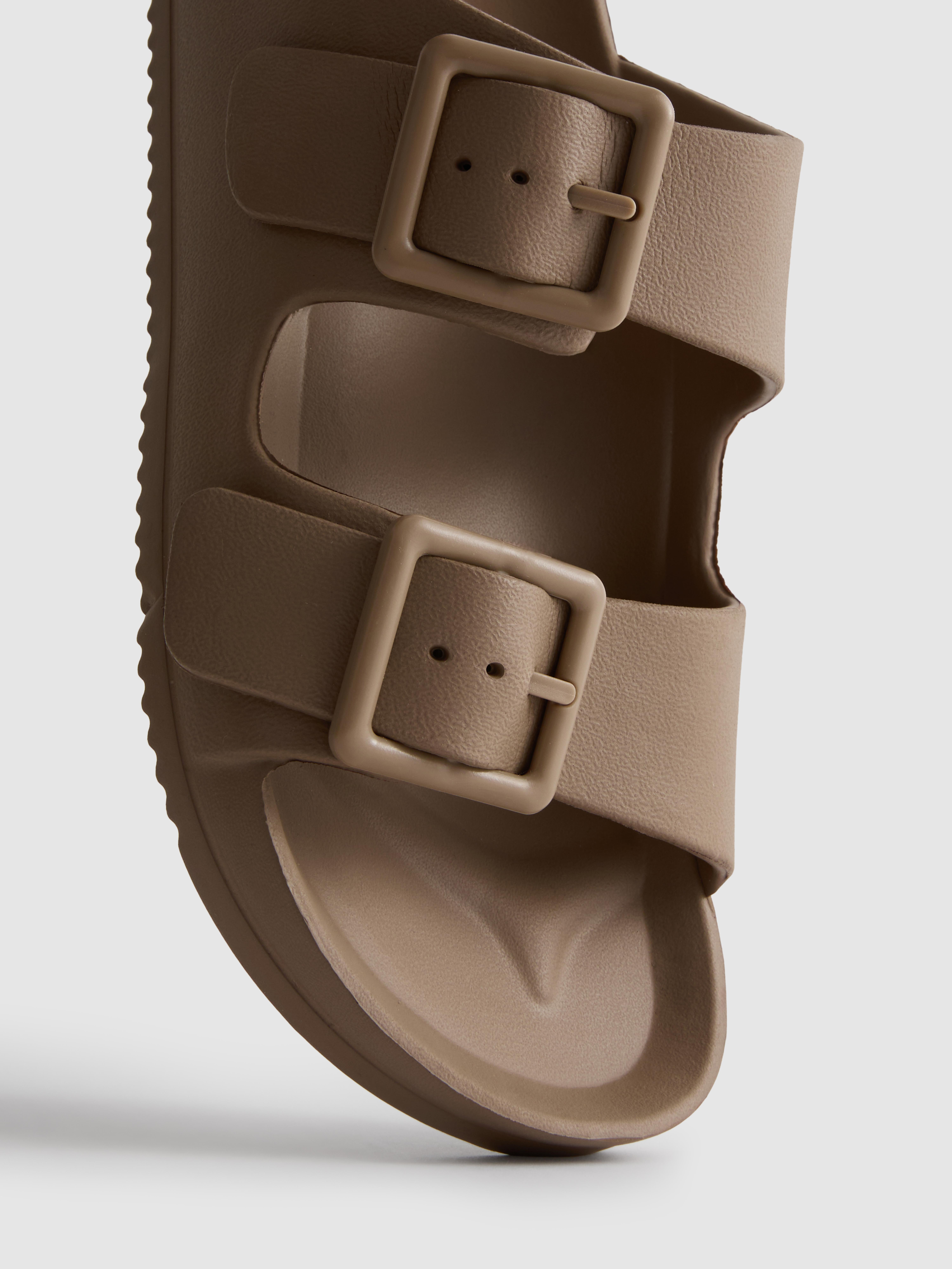 Chunky Double Buckle Strap Sandals