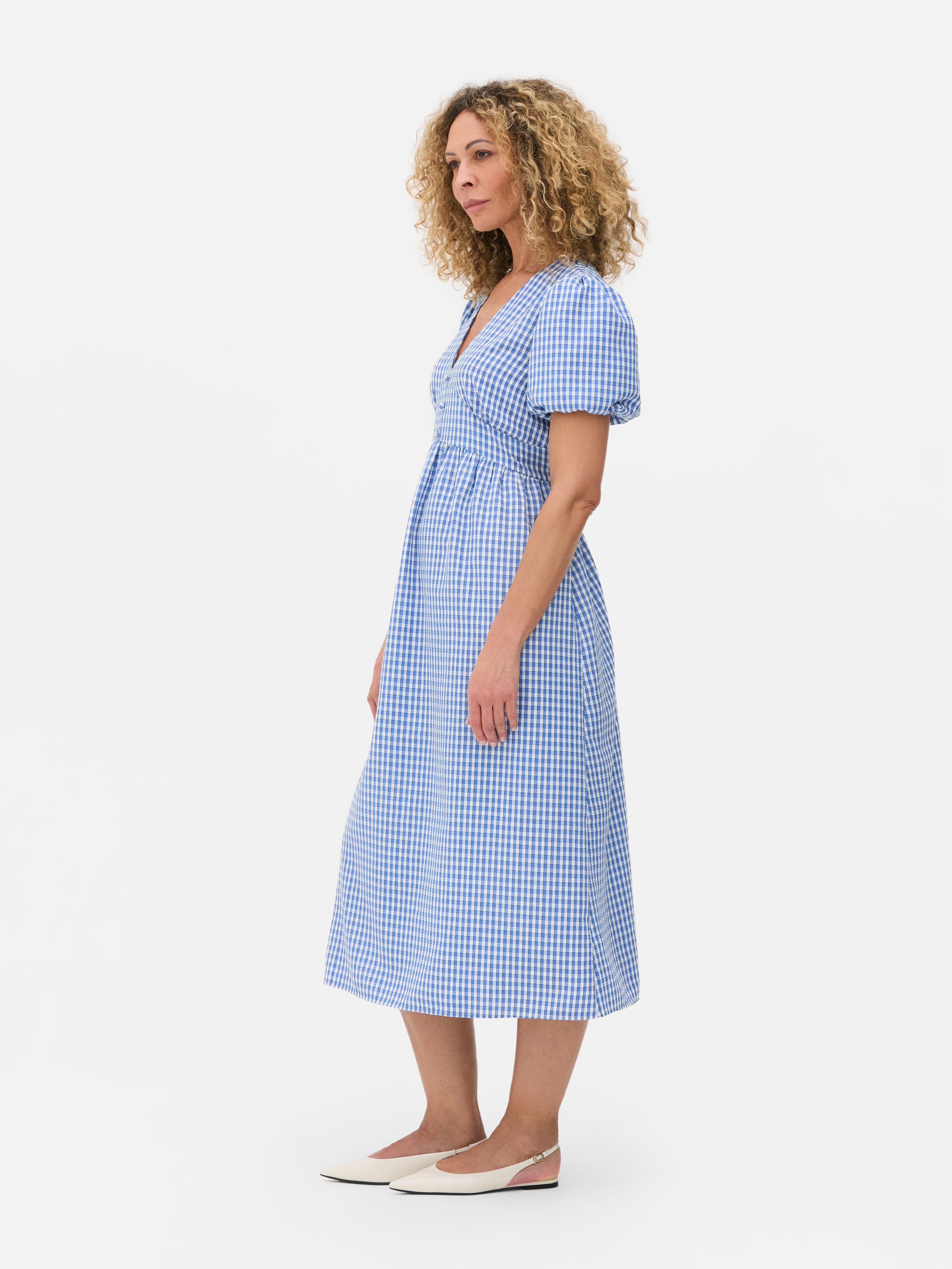 Vestido midi estampado con botones texturizados de Primark