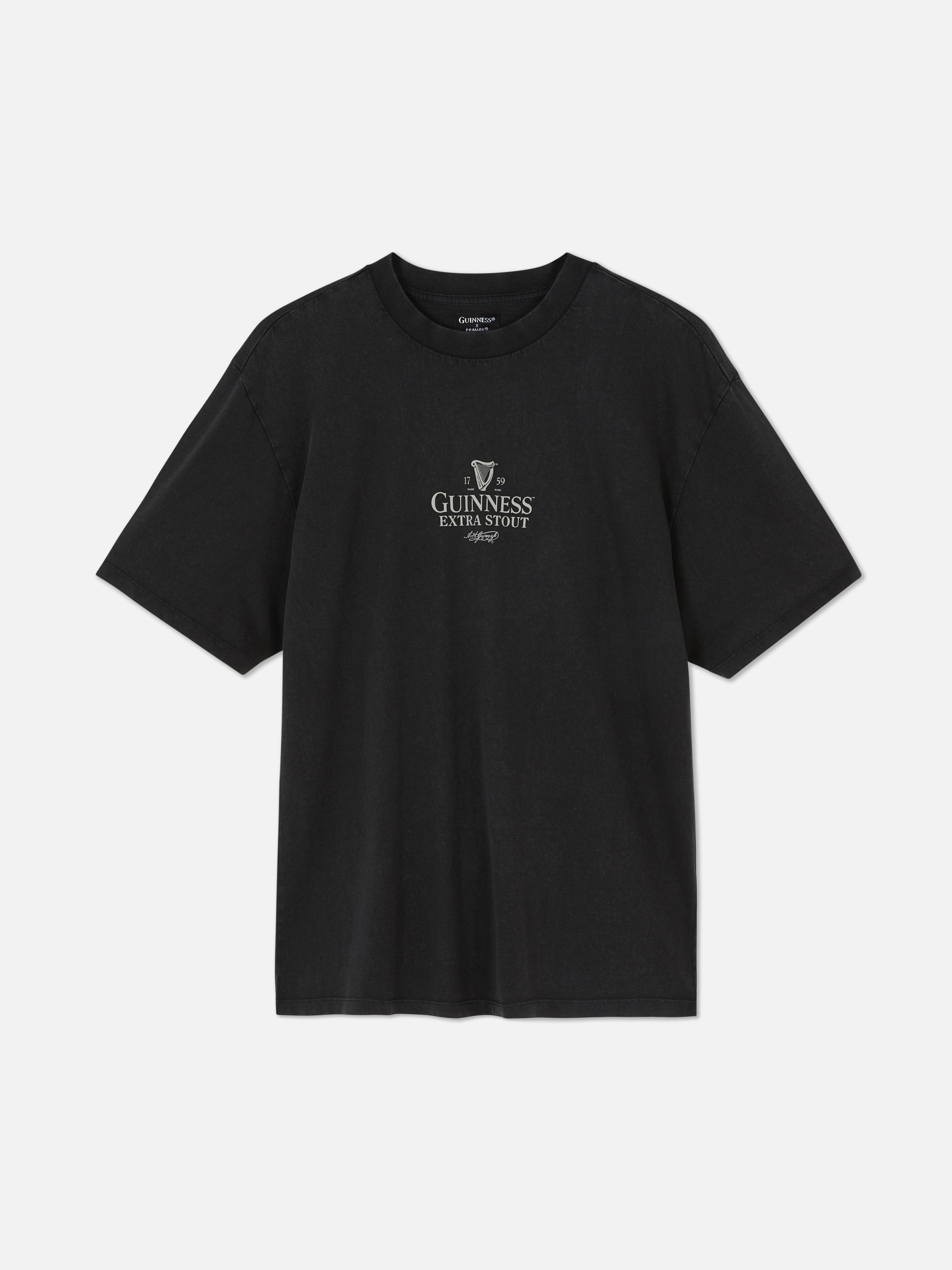 Camiseta de manga corta con gráfico de Guinnes