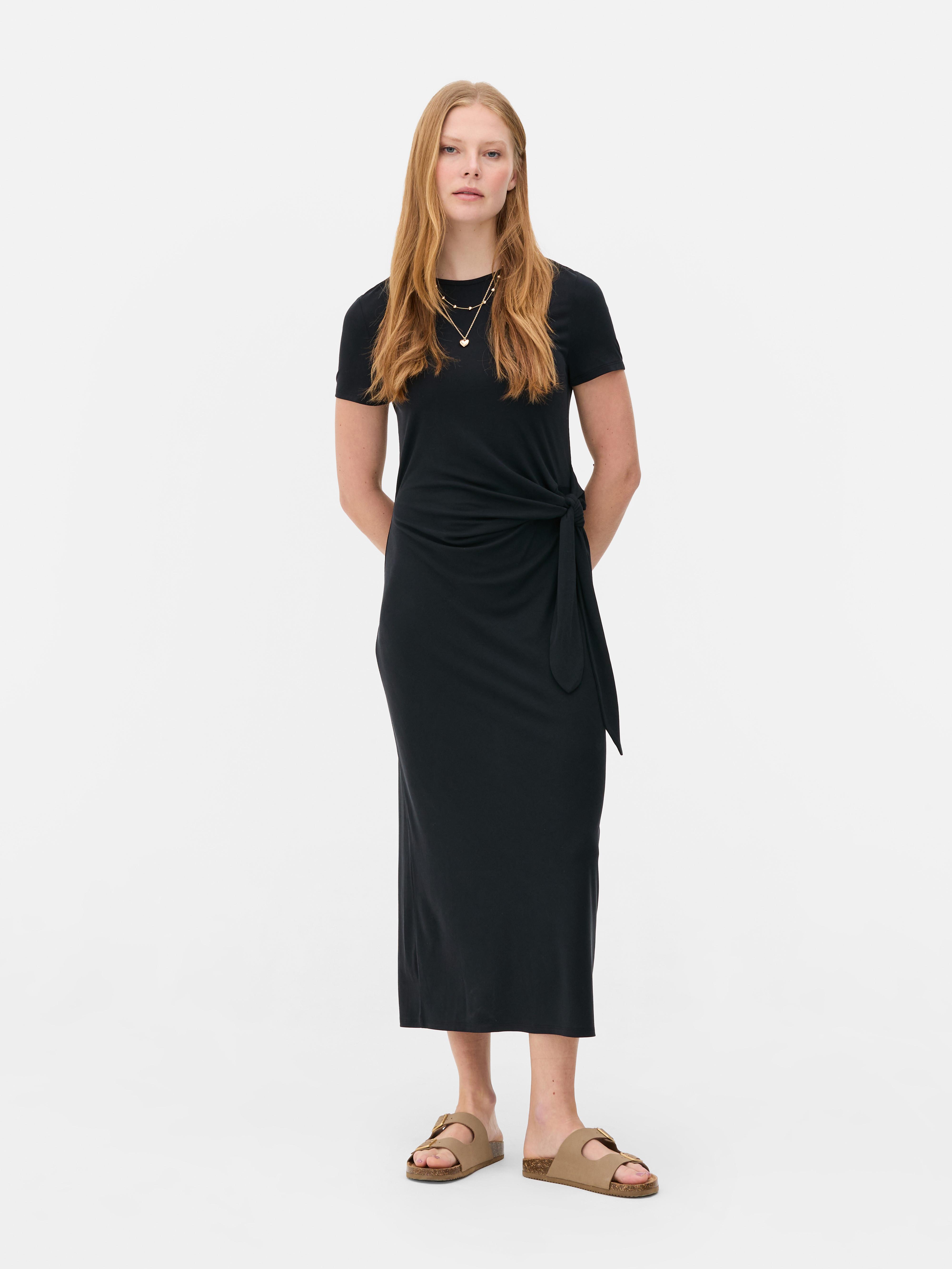 Robe mi-longue nouée