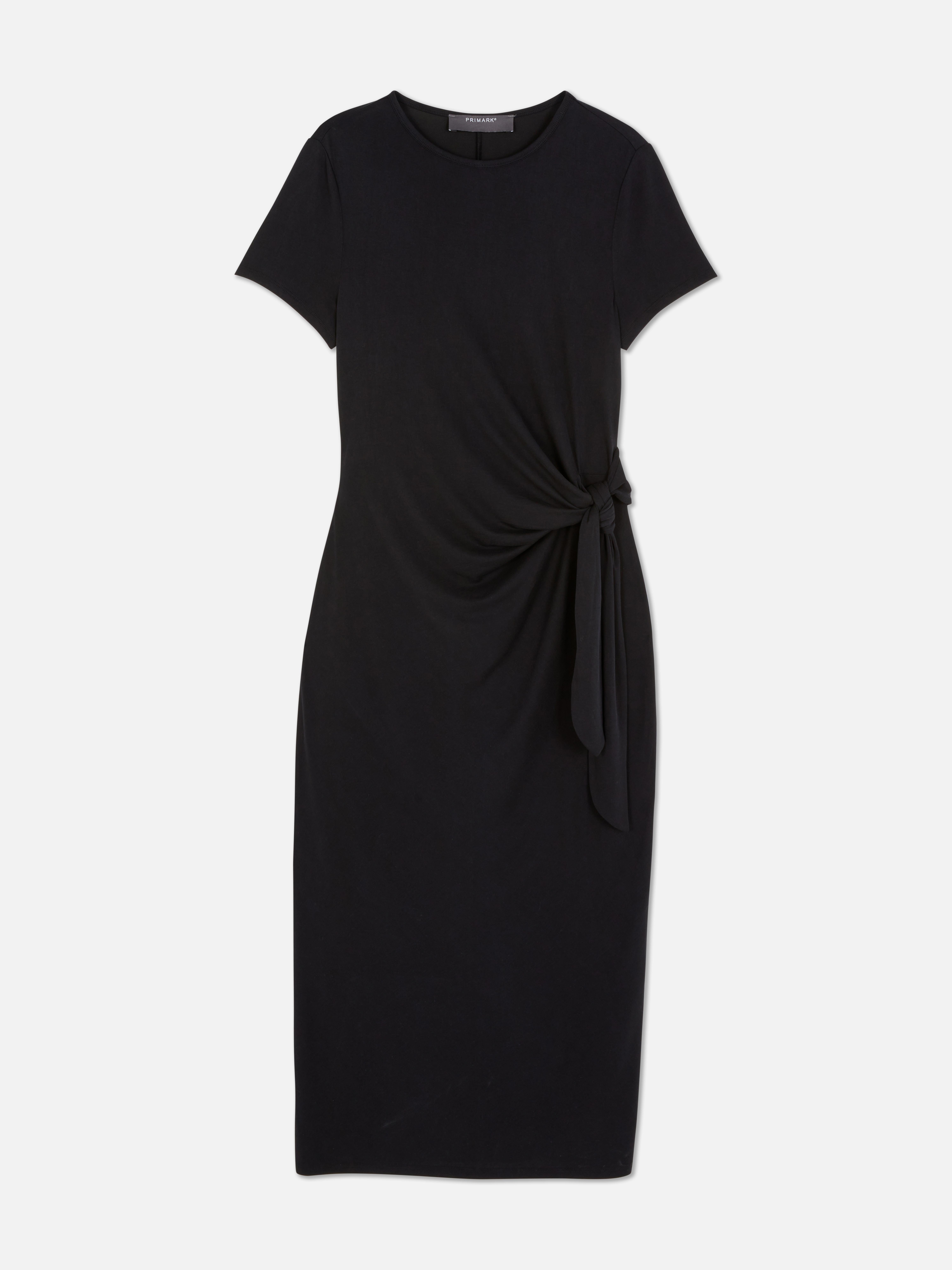Robe mi-longue nouée