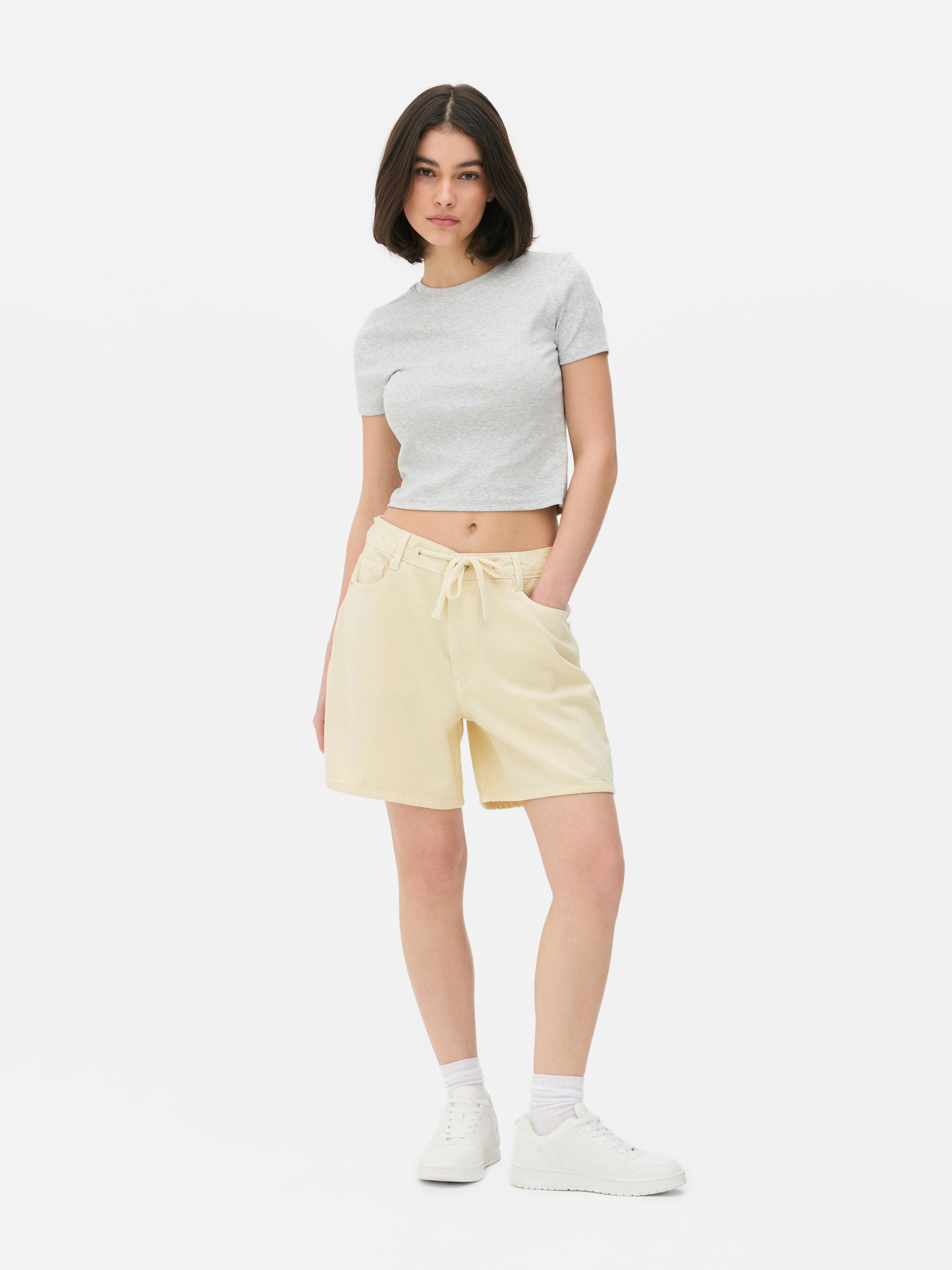 Short en jean à nouer sur le devant