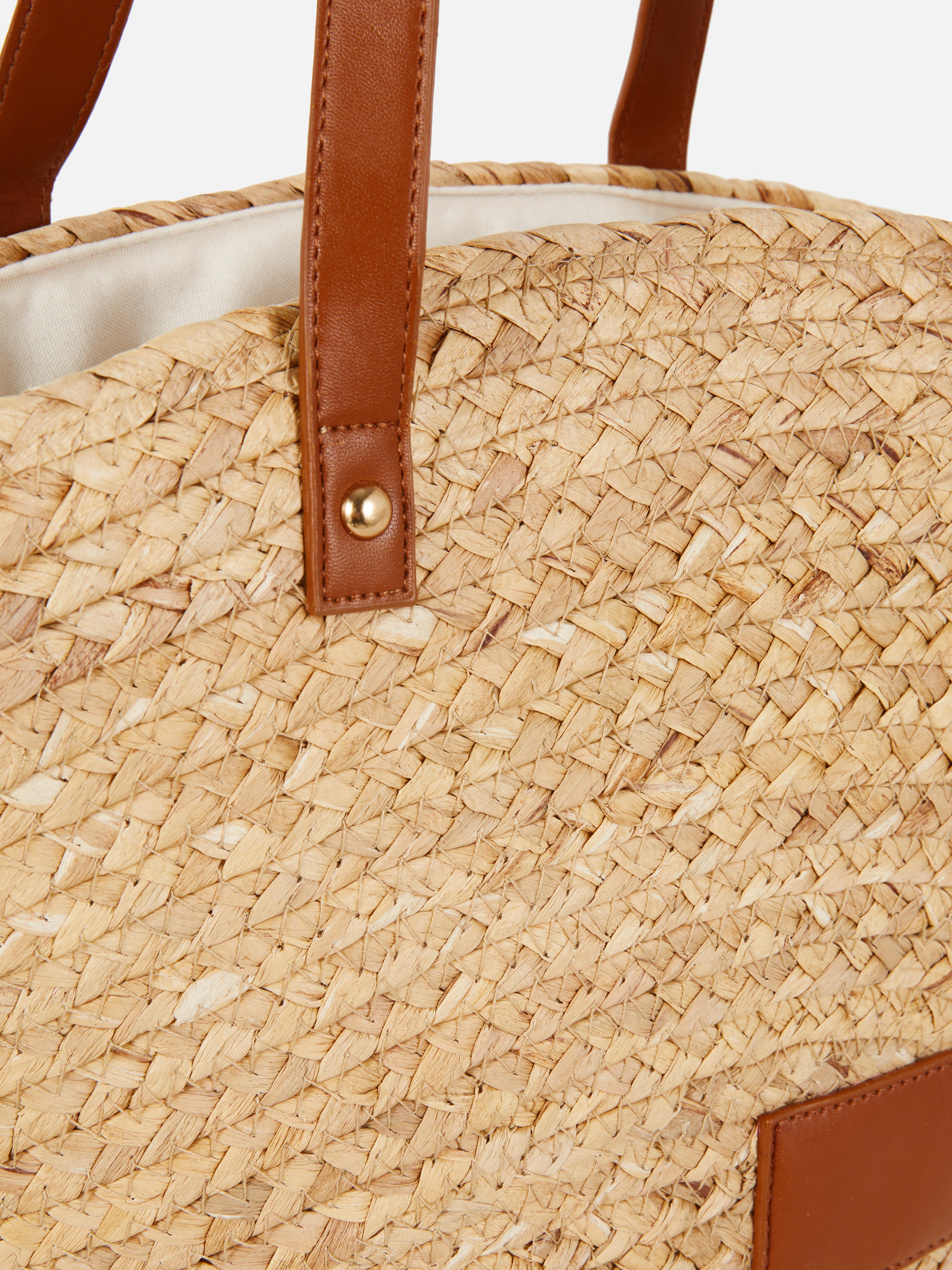 Bucket-Tasche aus Stroh