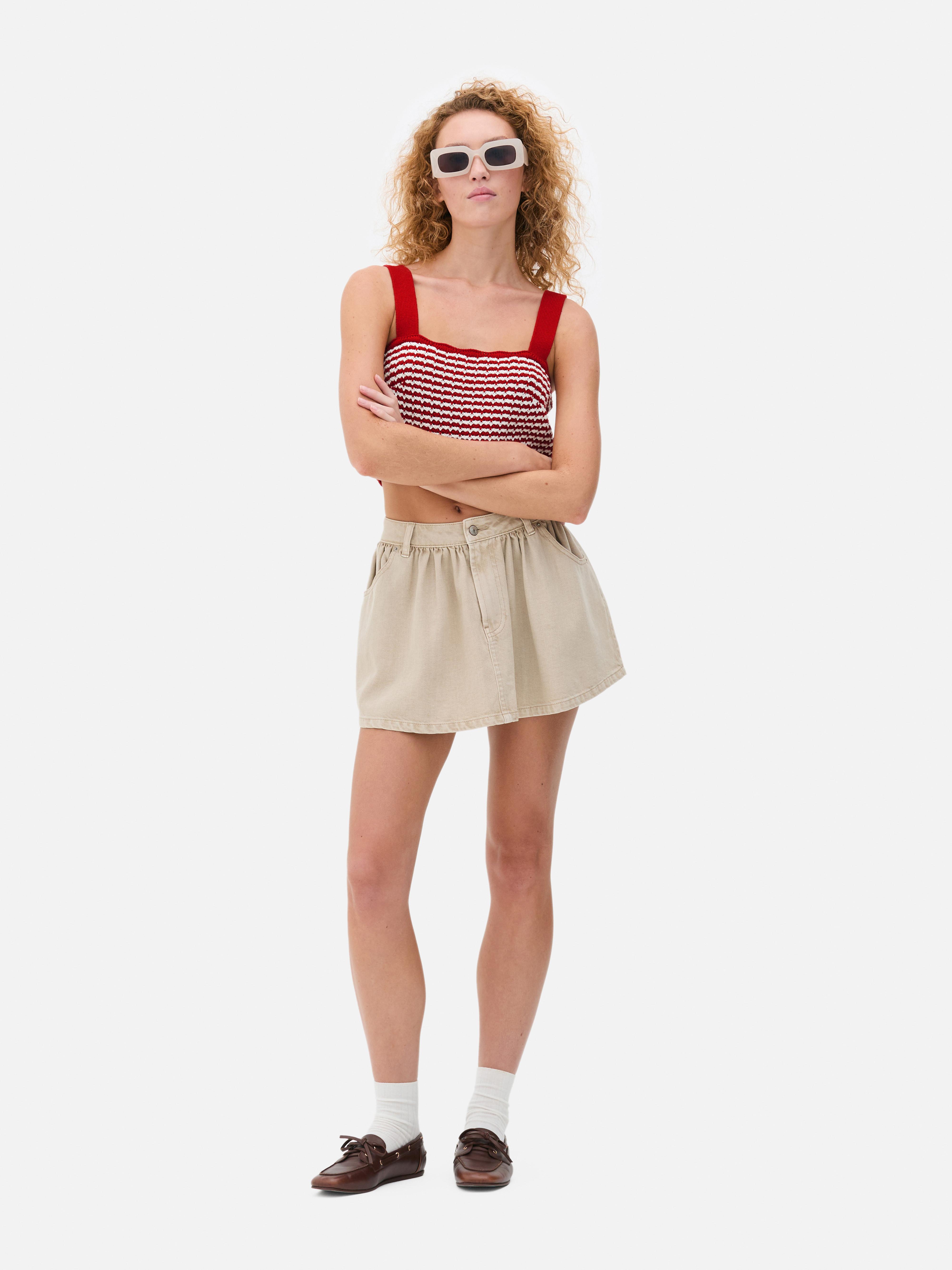 Bustieră scurtă din tricot, cu dungi