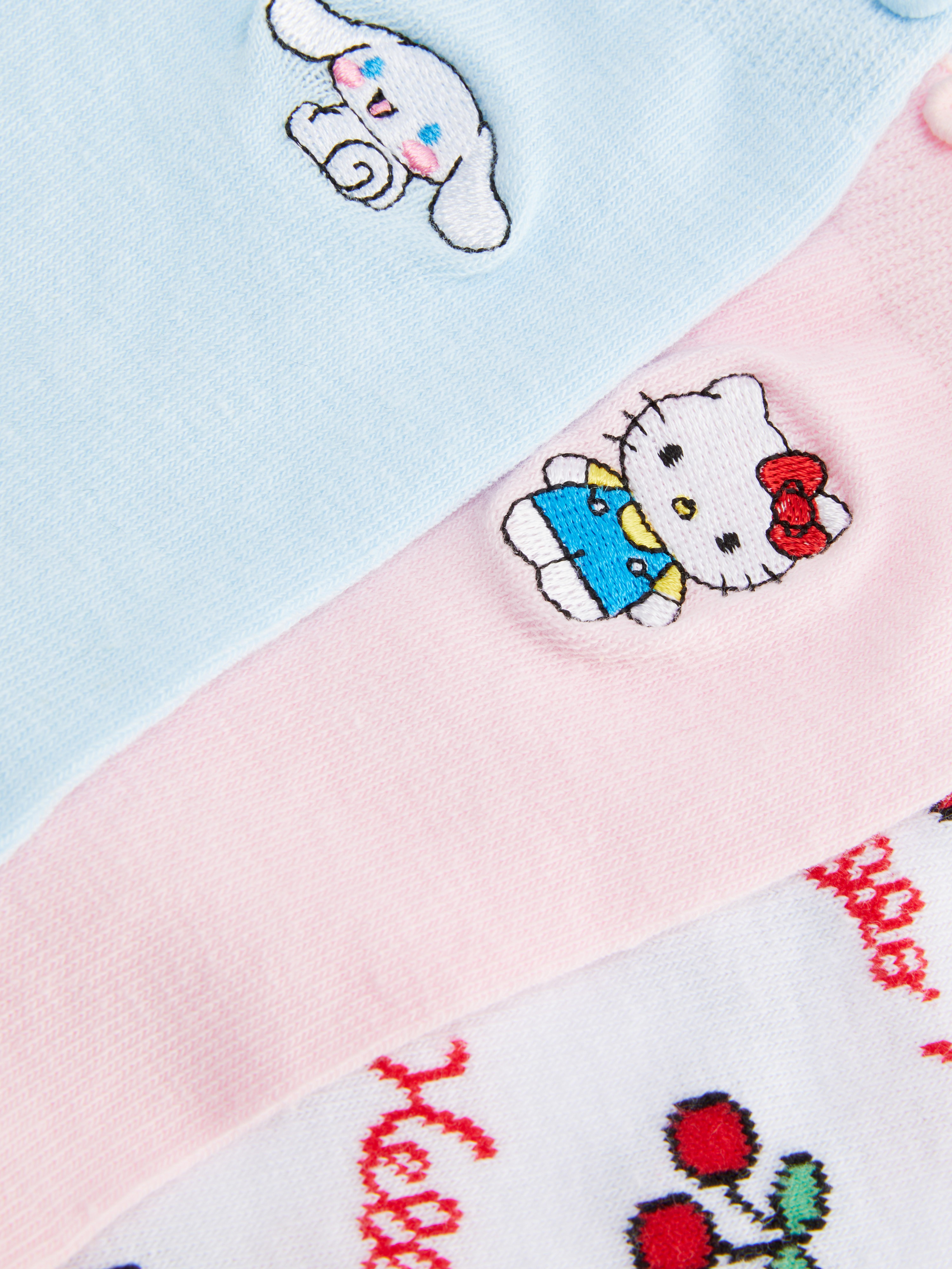 „Hello Kitty“ Söckchen mit gekräuseltem Saum, 3er-Pack