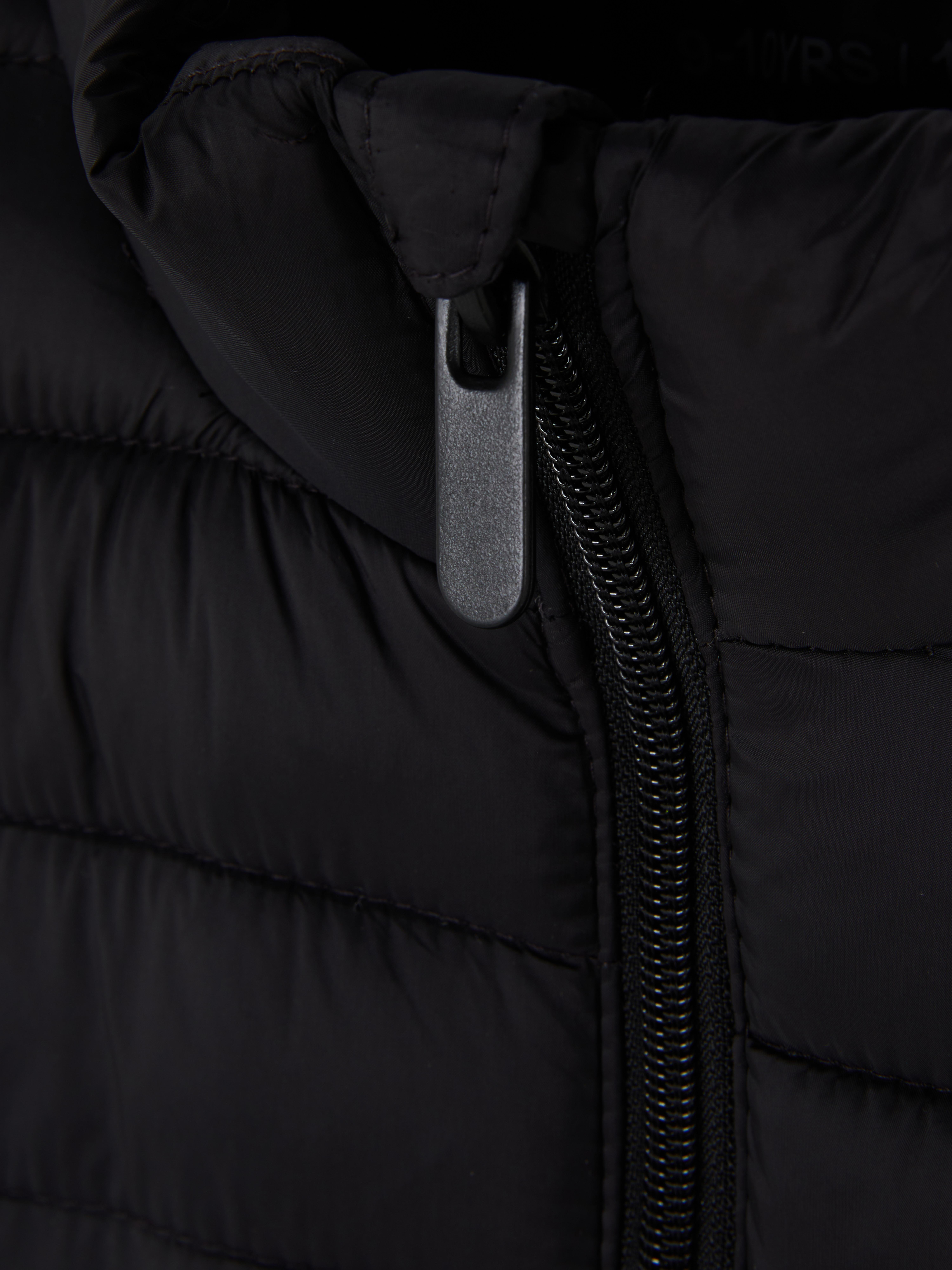 Vesta na zip