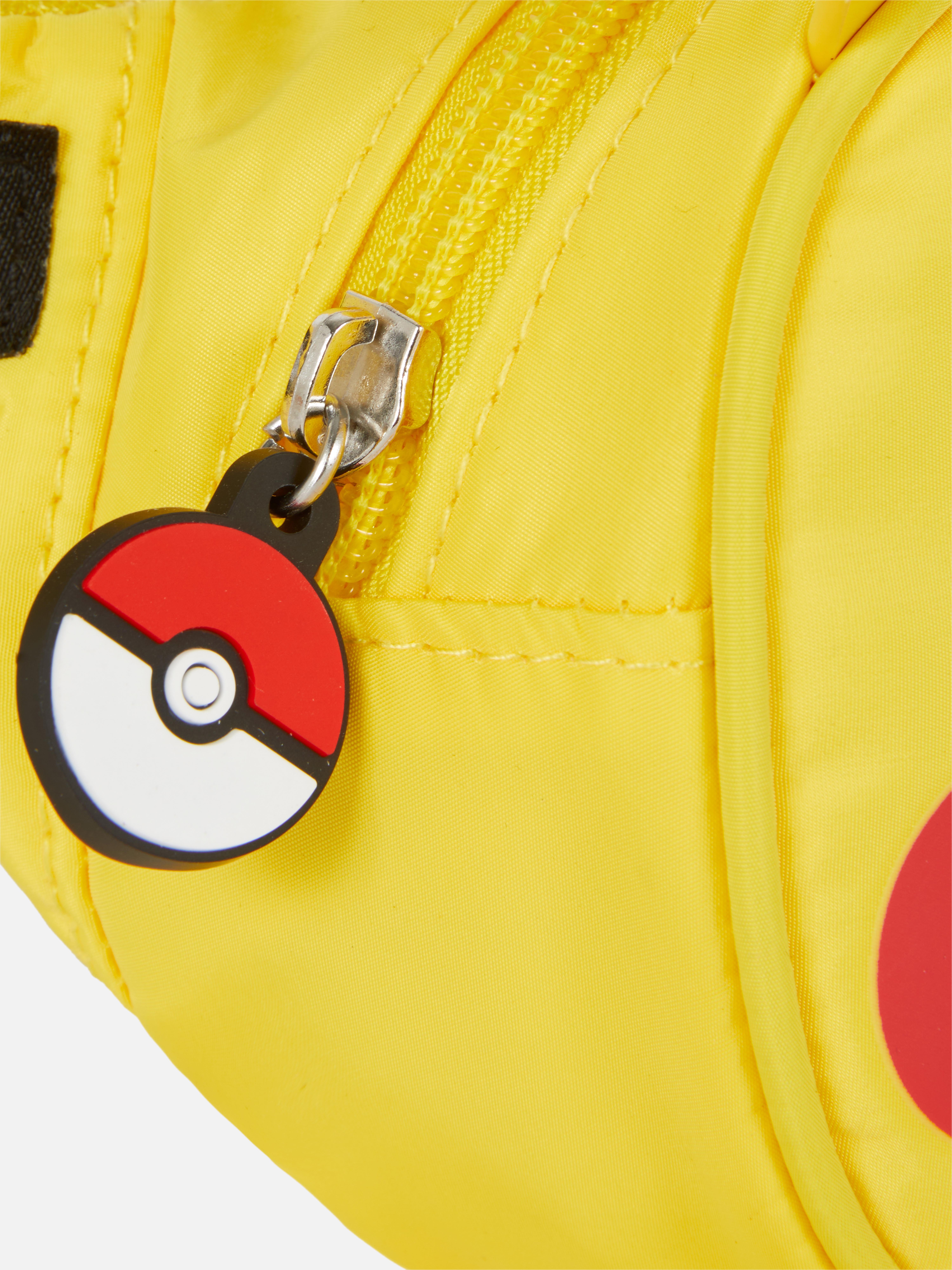 Pokémon Pikachu övtáska