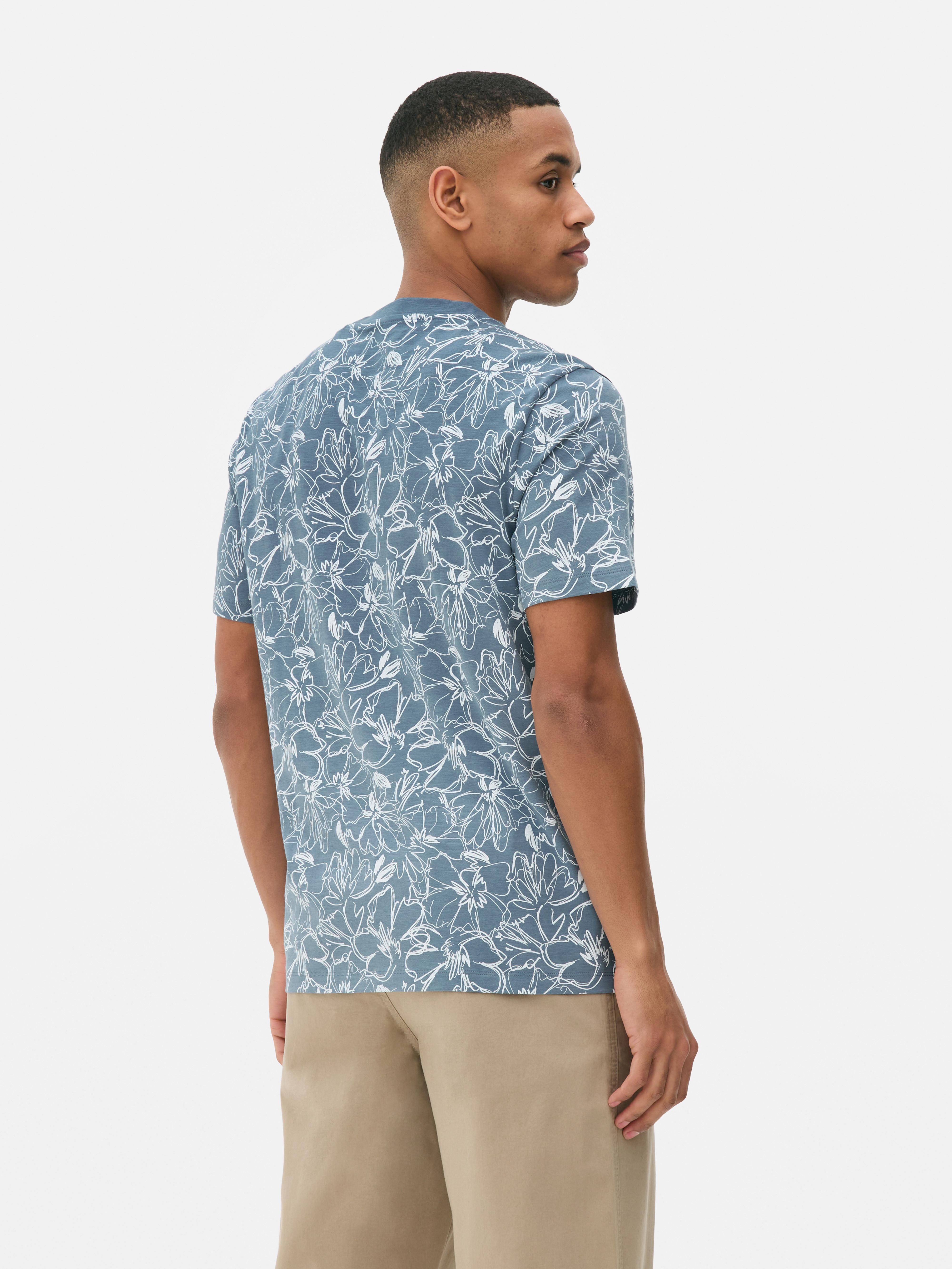 T-shirt à manches courtes et esquisse florale