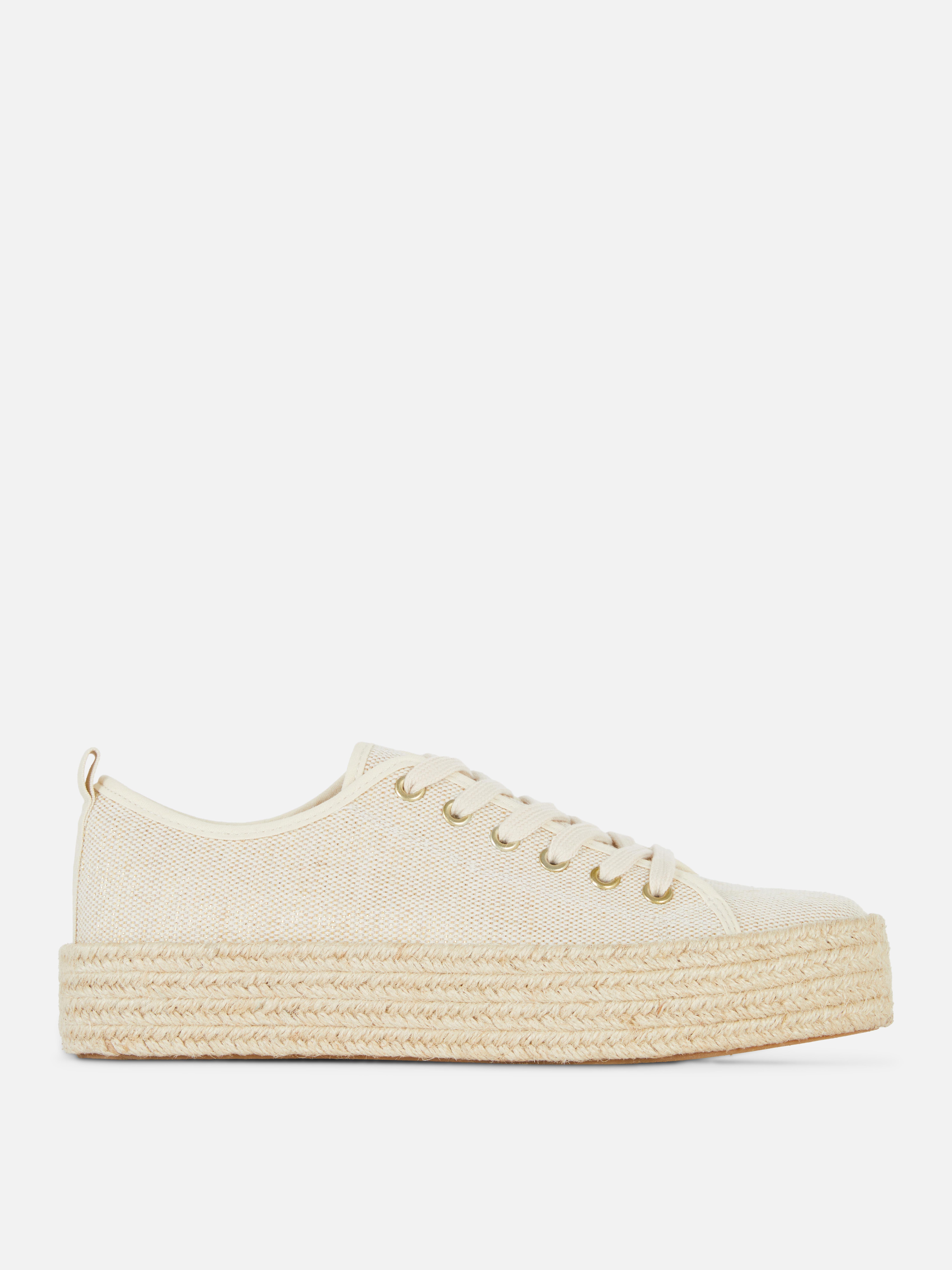 Baskets à lacets en jute