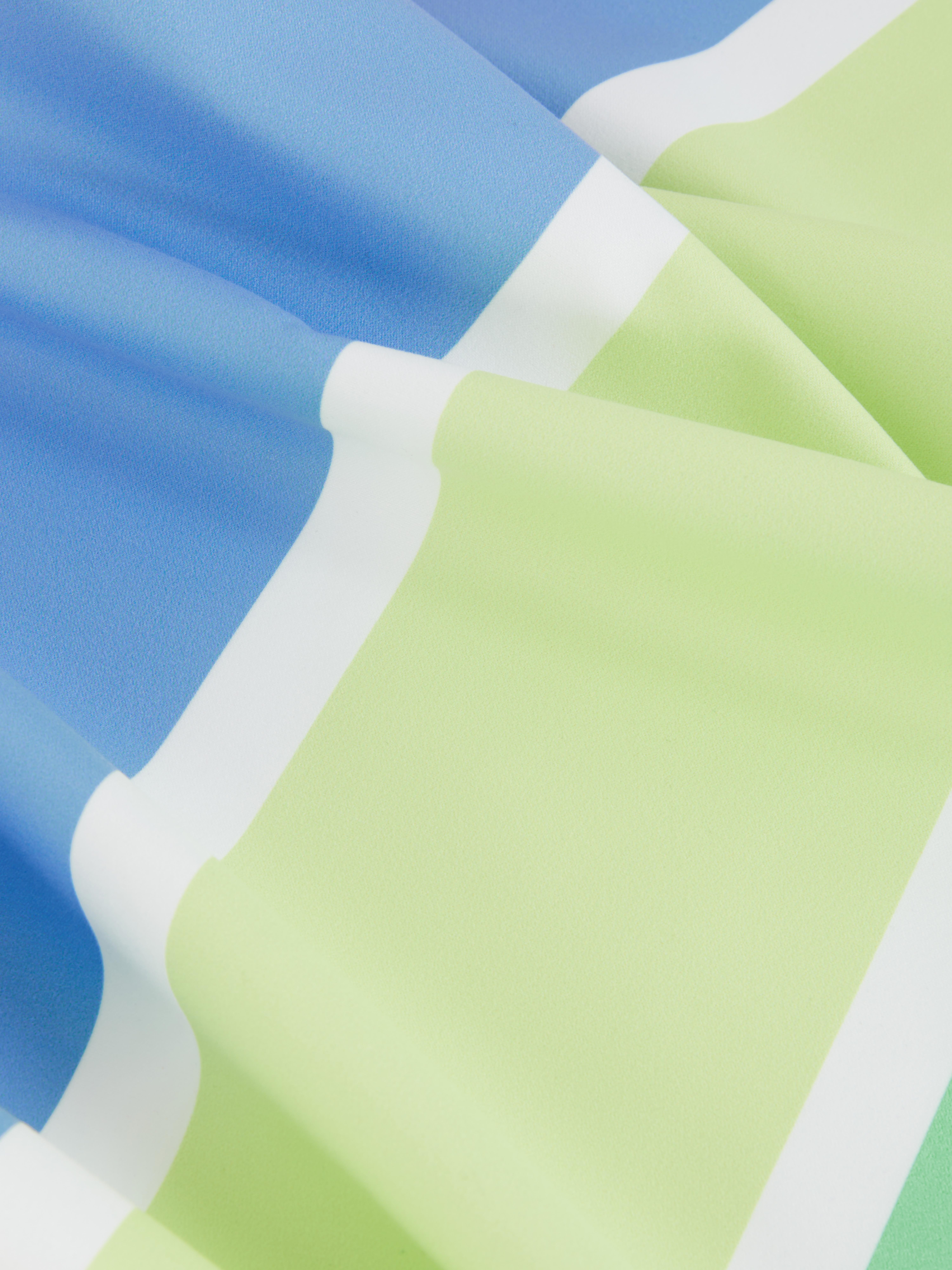 Serviette de bain rayée