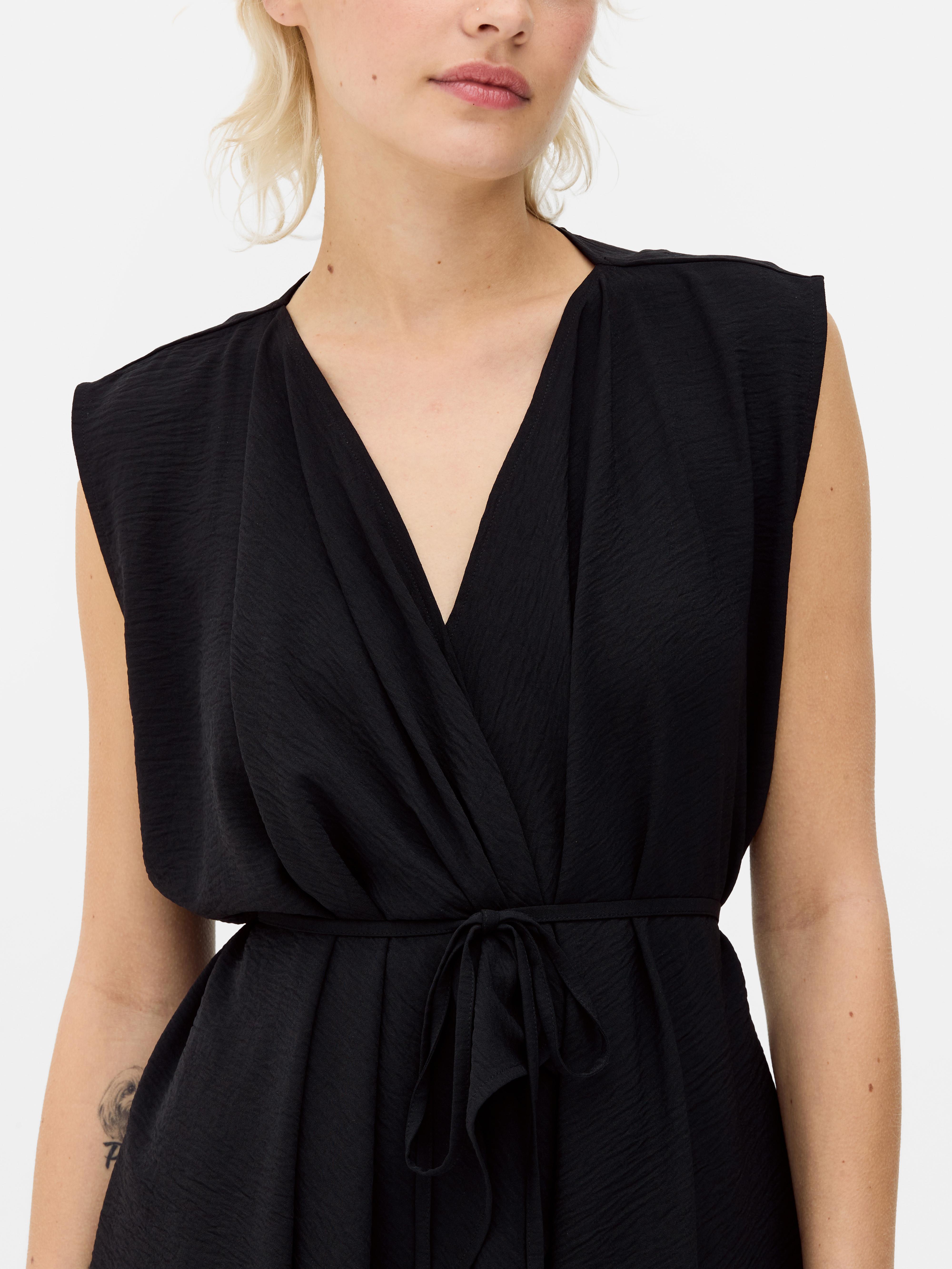 Long Waterfall Vest