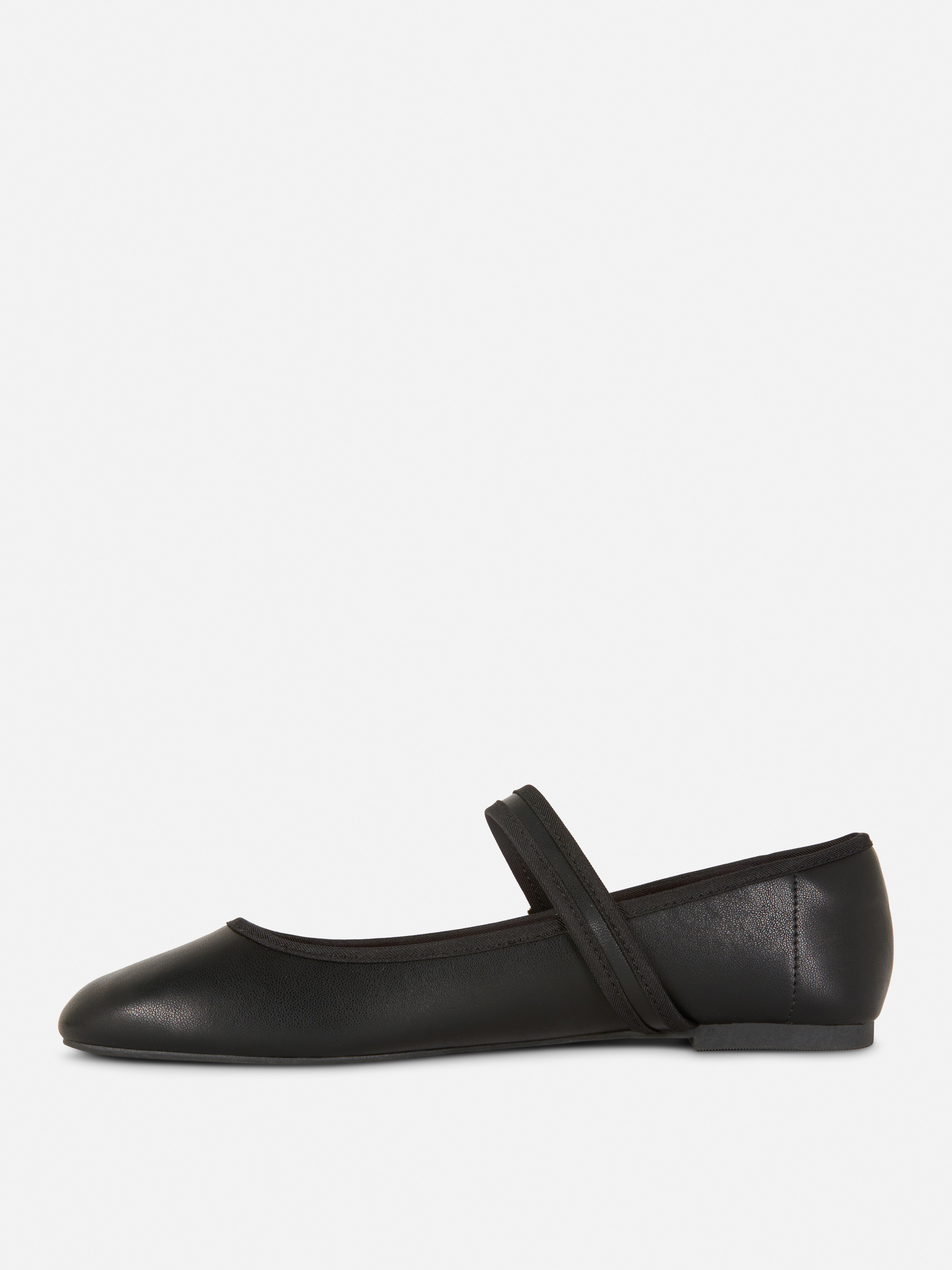 Round Toe Mary Jane Shoes