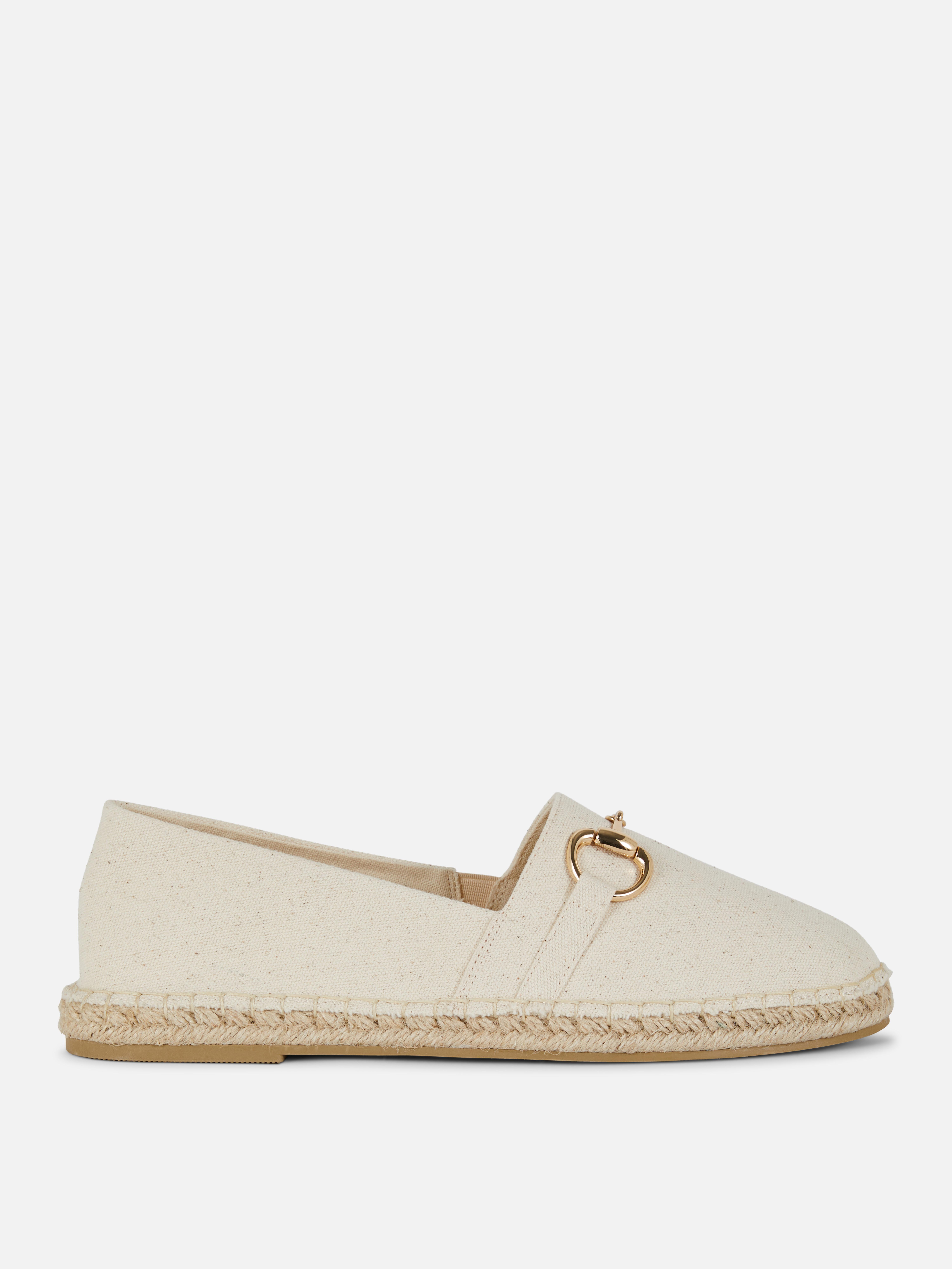 Loafers met espadrillezool en gespdetail