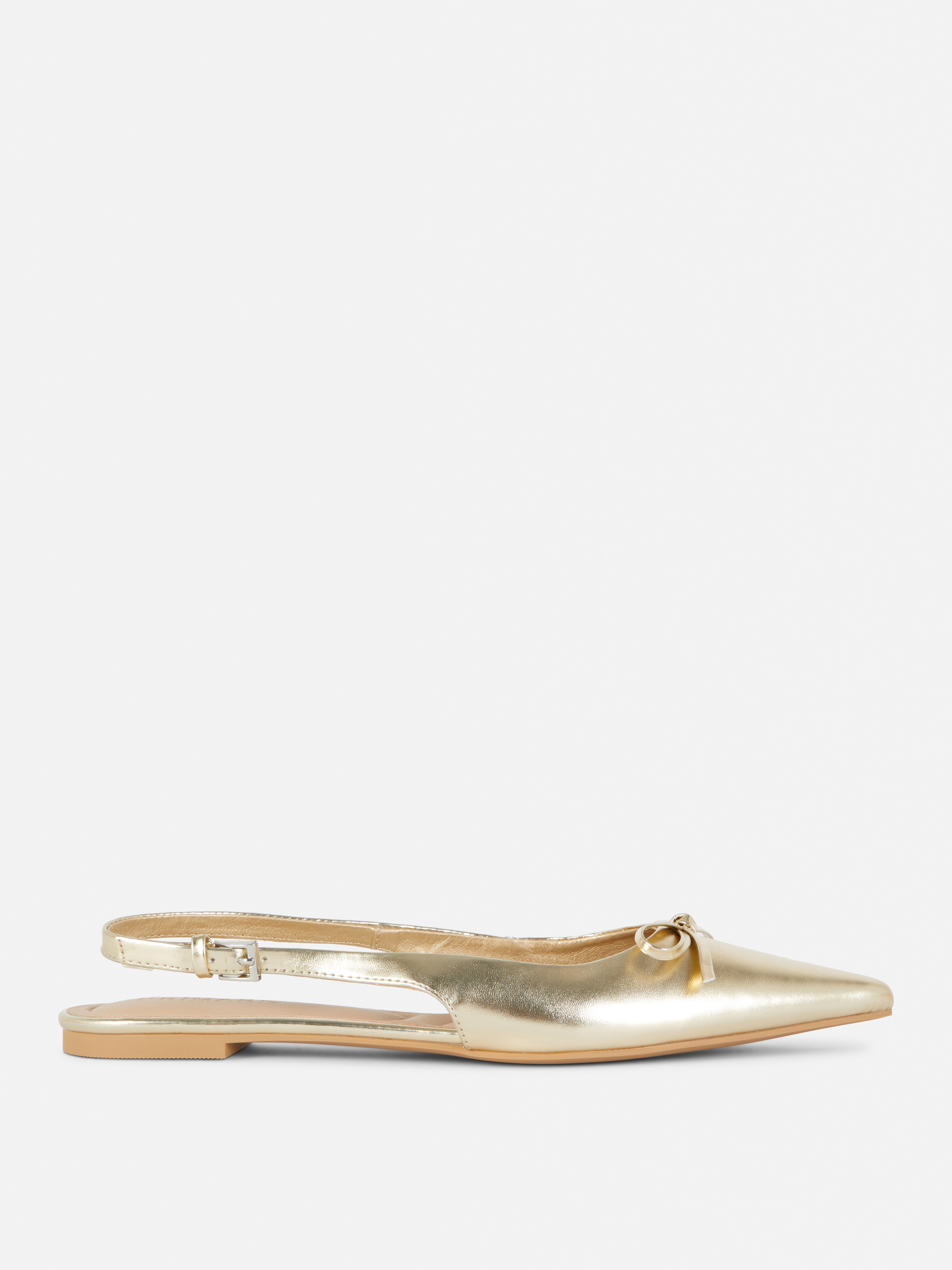 Slingbacks met puntige neus en strikje