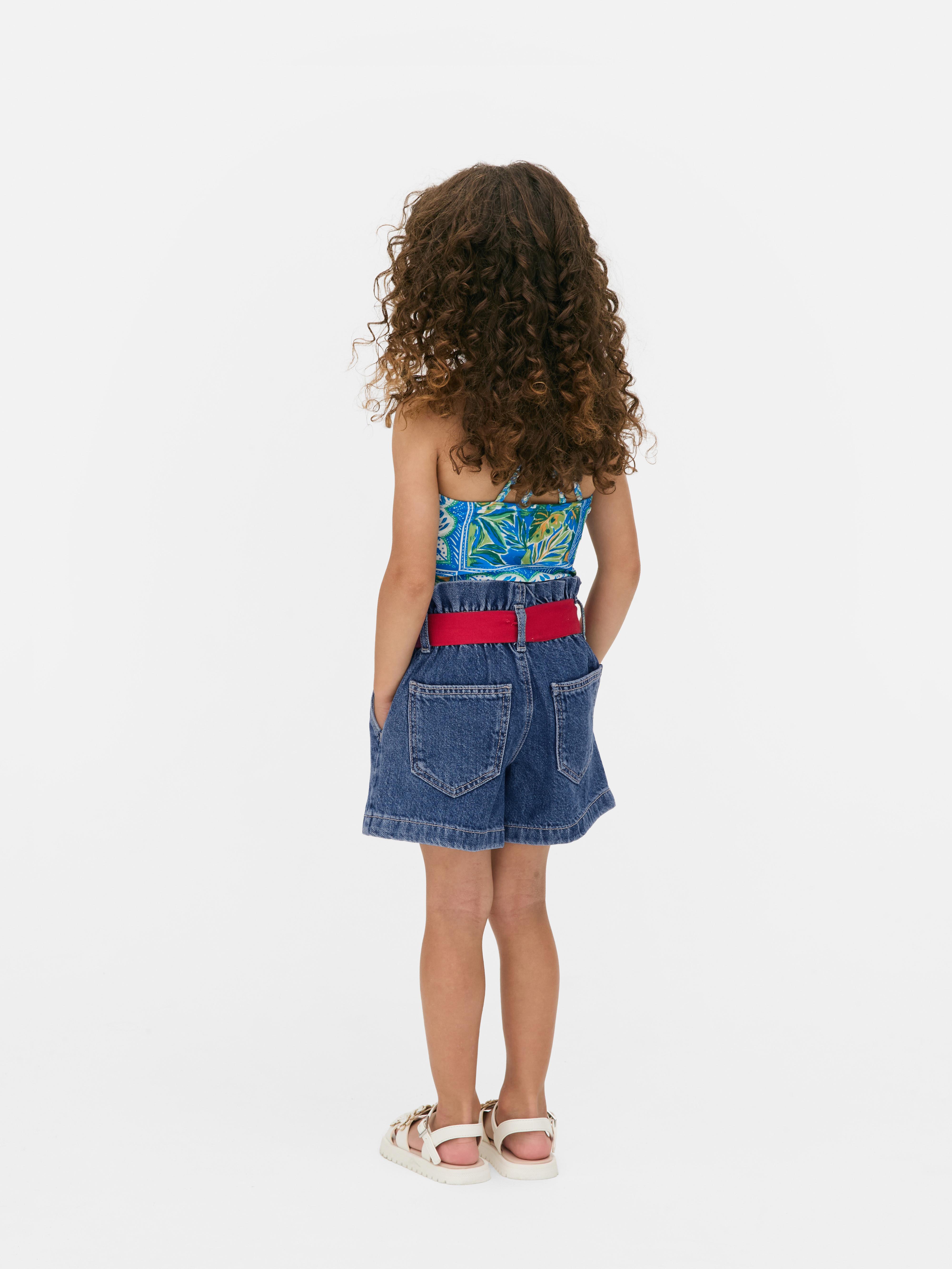 Pantaloncini jeans con cintura annodata