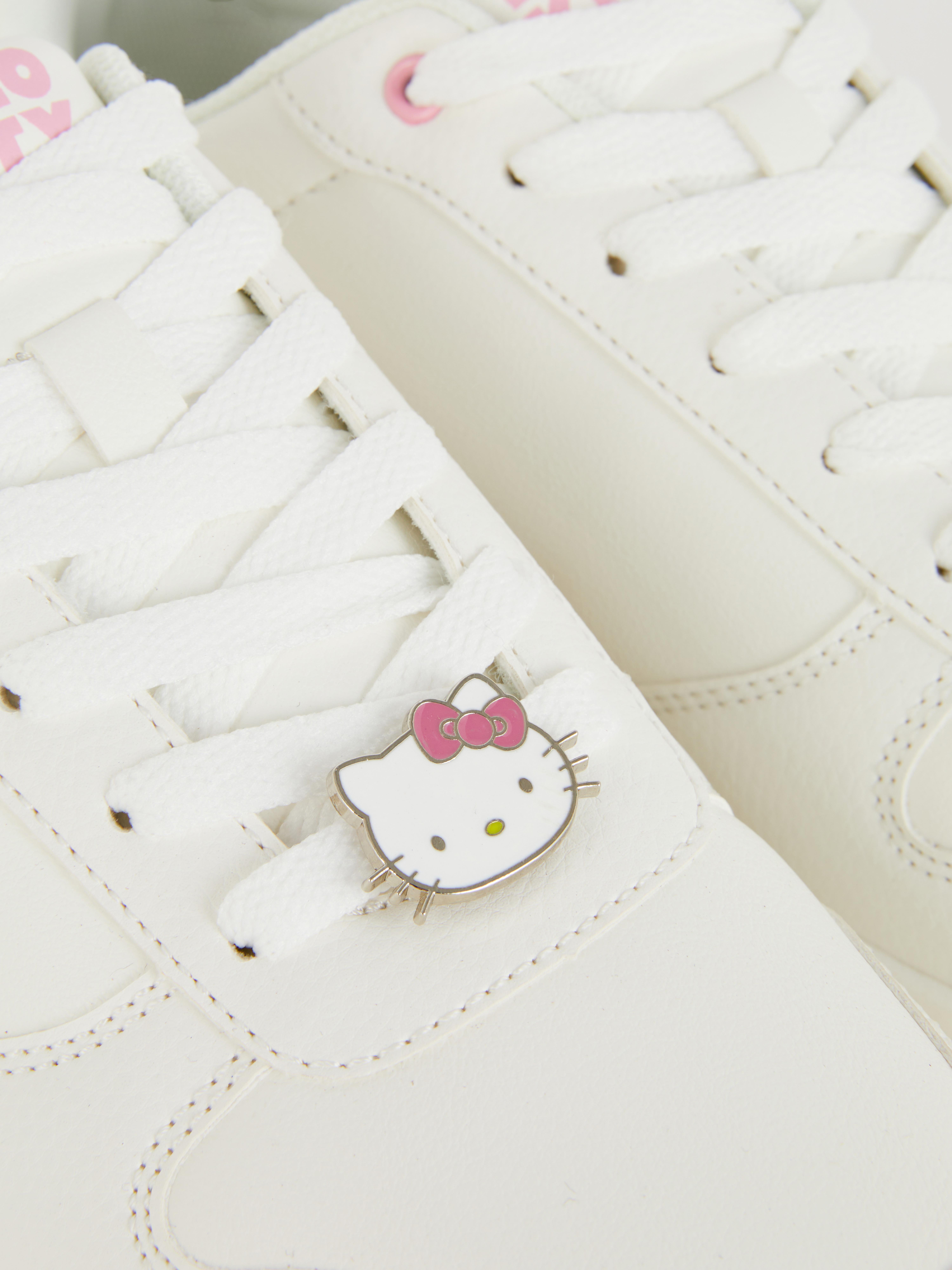 Hello Kitty-mintás sportcipő