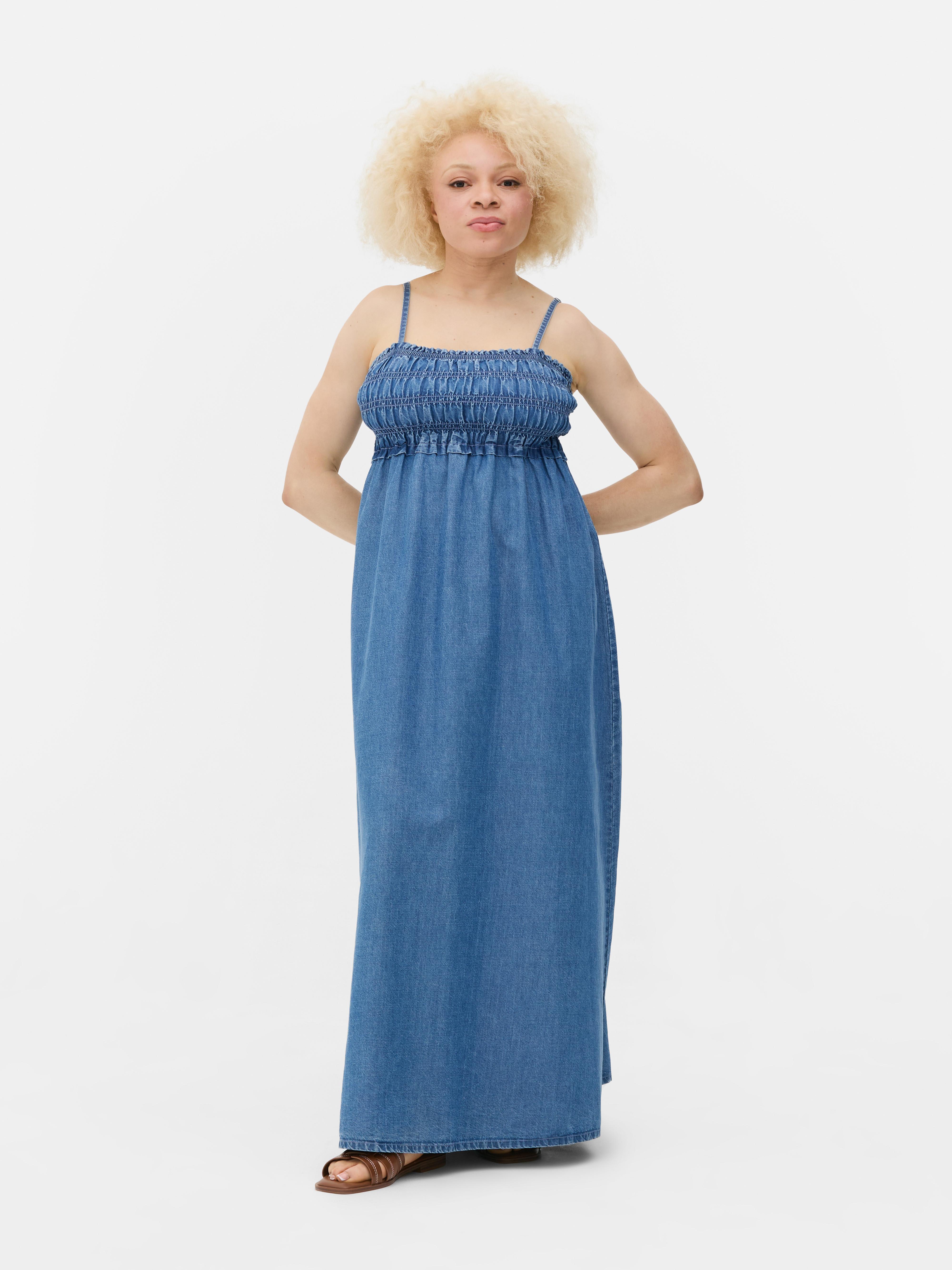 Maxikleid mit gesmokter Brustpartie