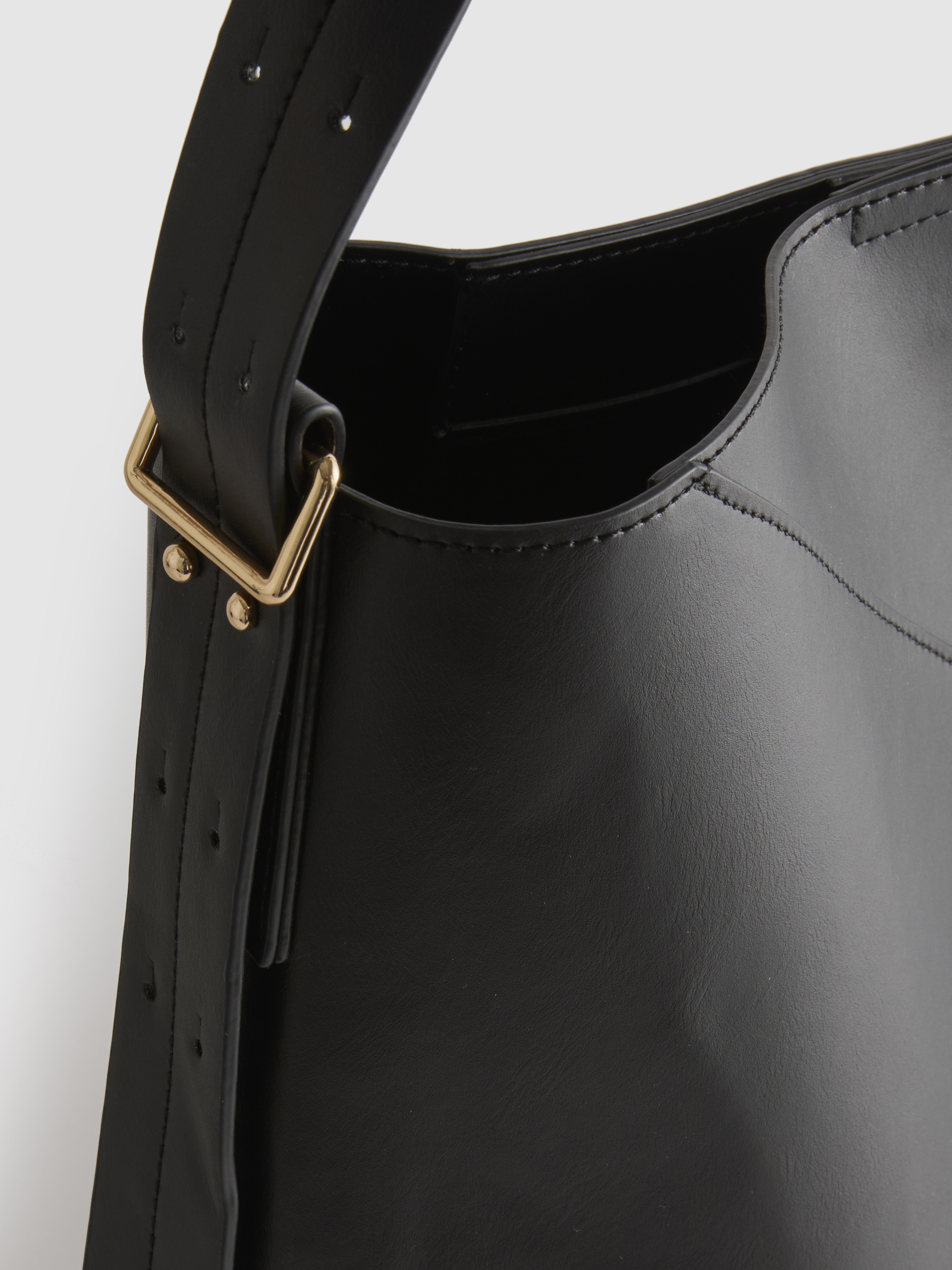 Tote bag a secchiello con fibbia
