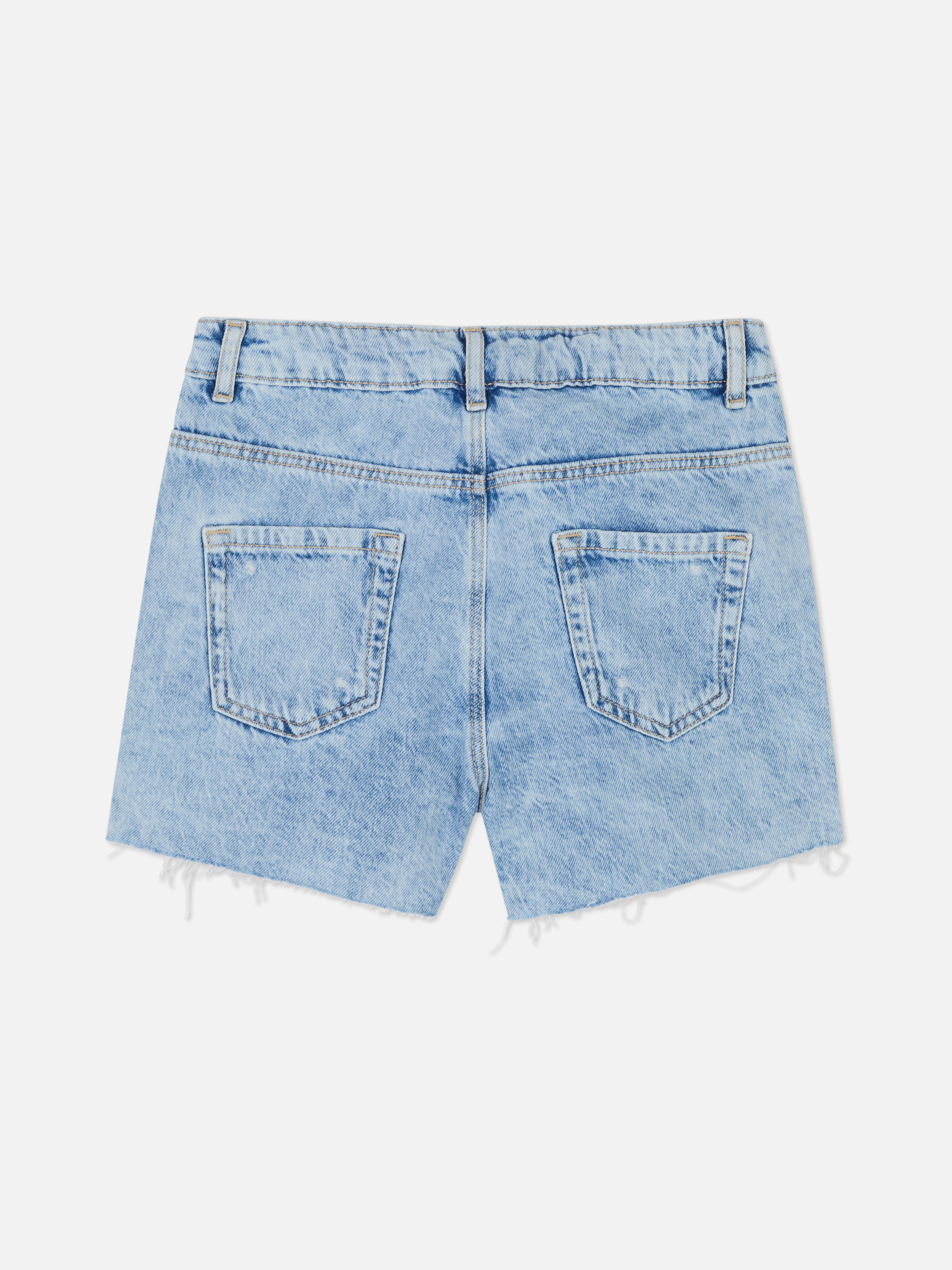 Jeans-Shorts im Used-Look mit Strasssteinen