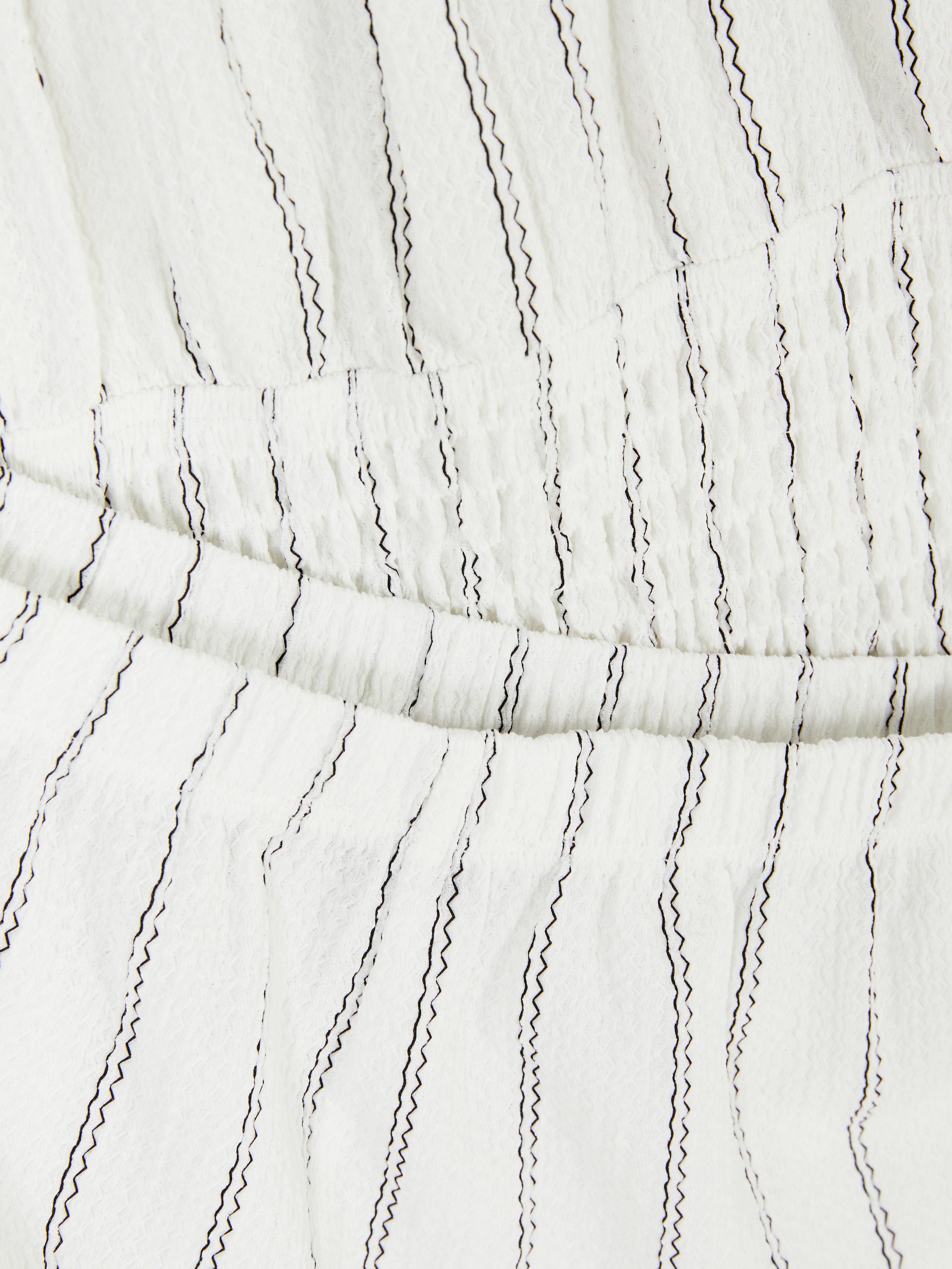 7–15 ans | Ensemble blouse froncée et short à rayures