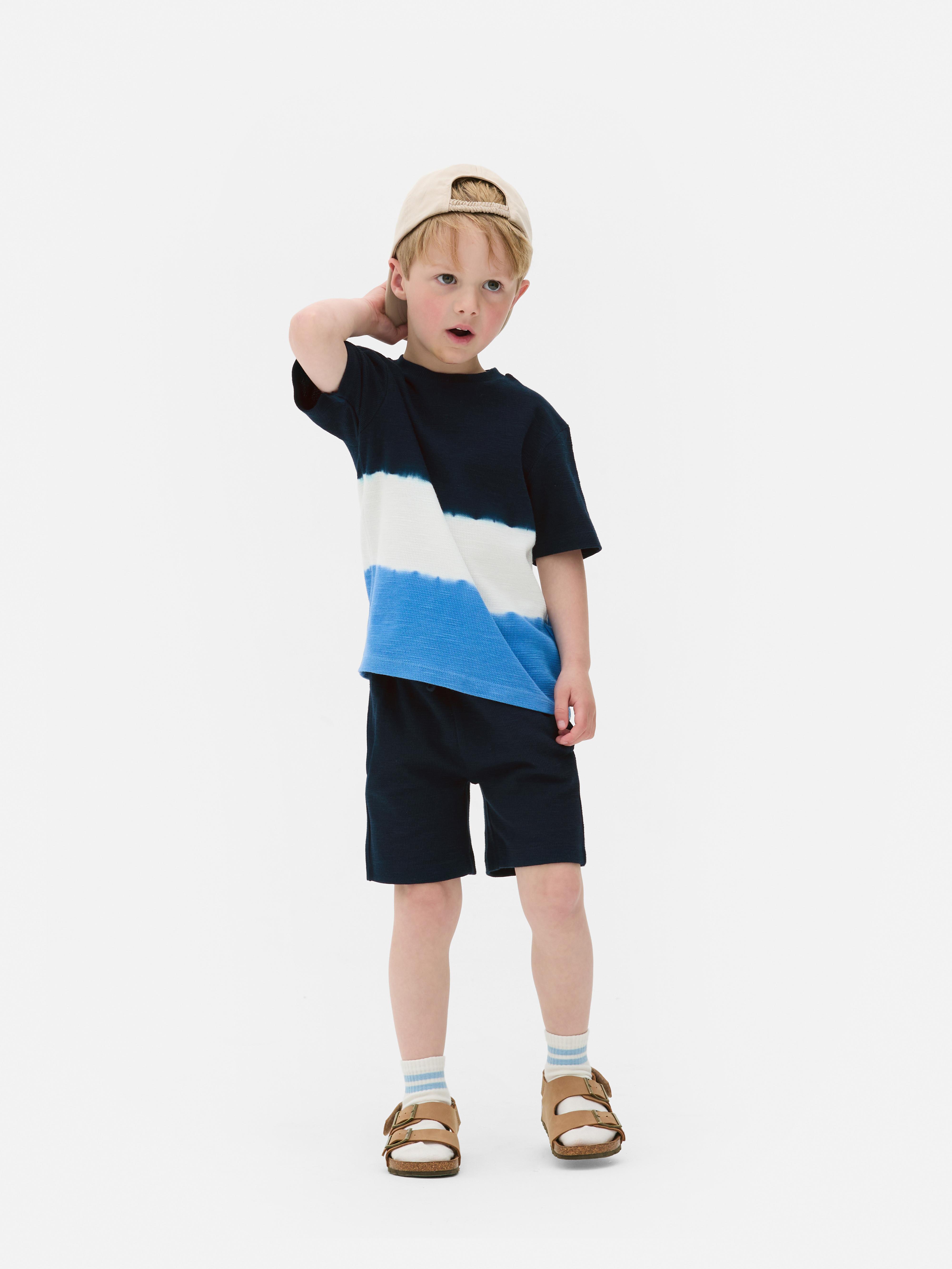 Set van tie-dye T-shirt en short met textuur
