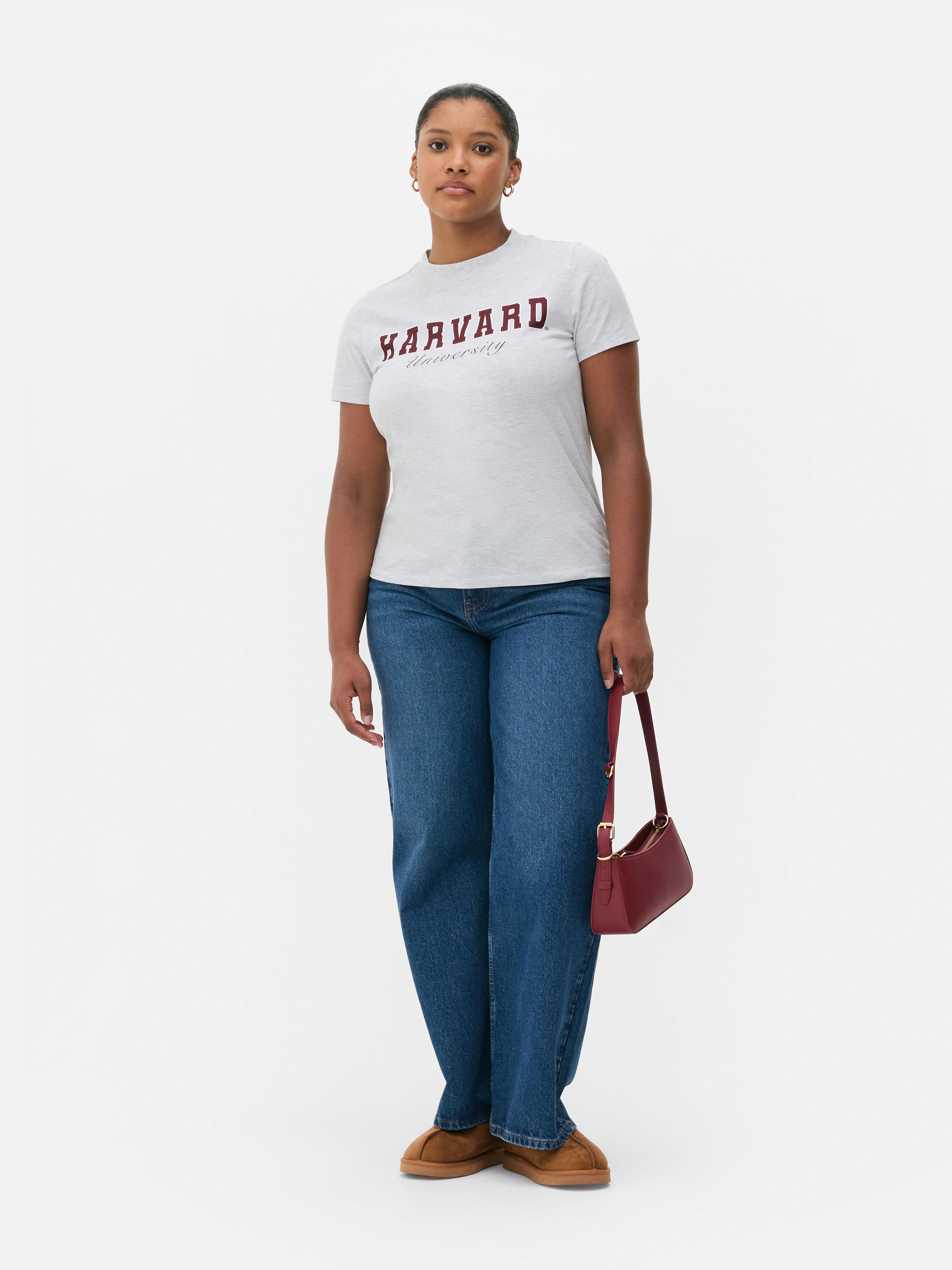 T-shirt letras Harvard