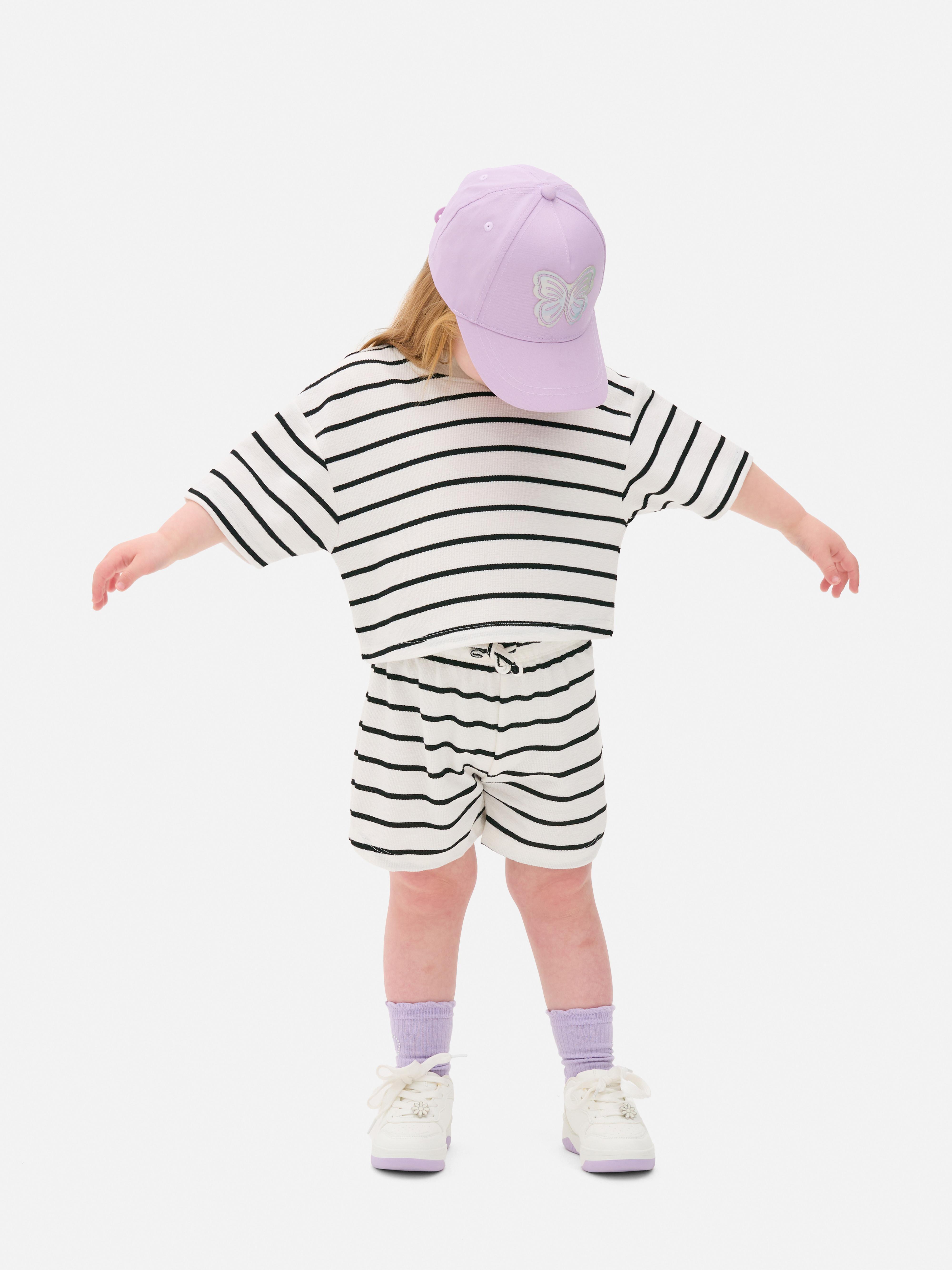 Completo maglietta e pantaloncini a righe