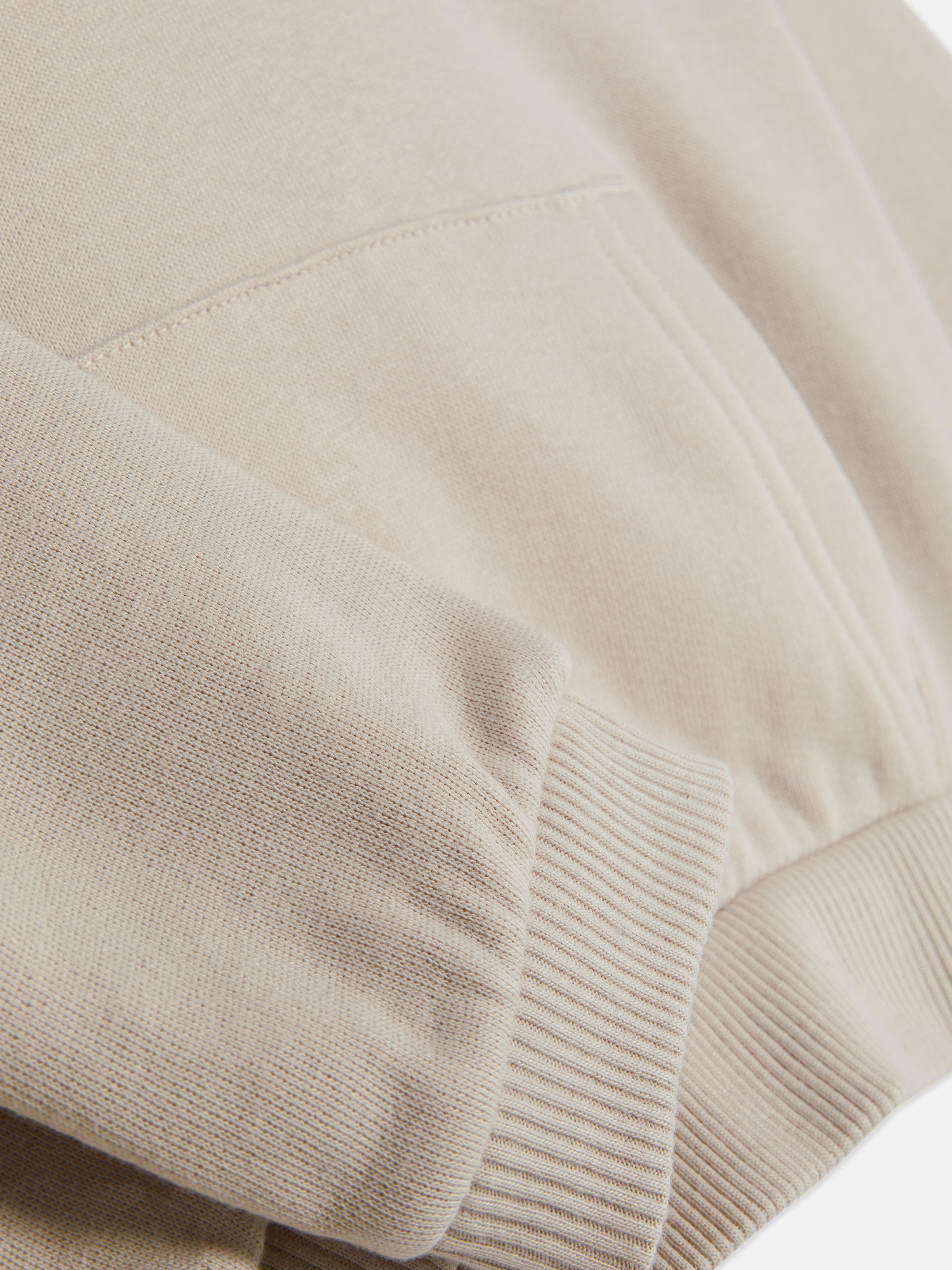 Hoodie und Jogginghose im Set