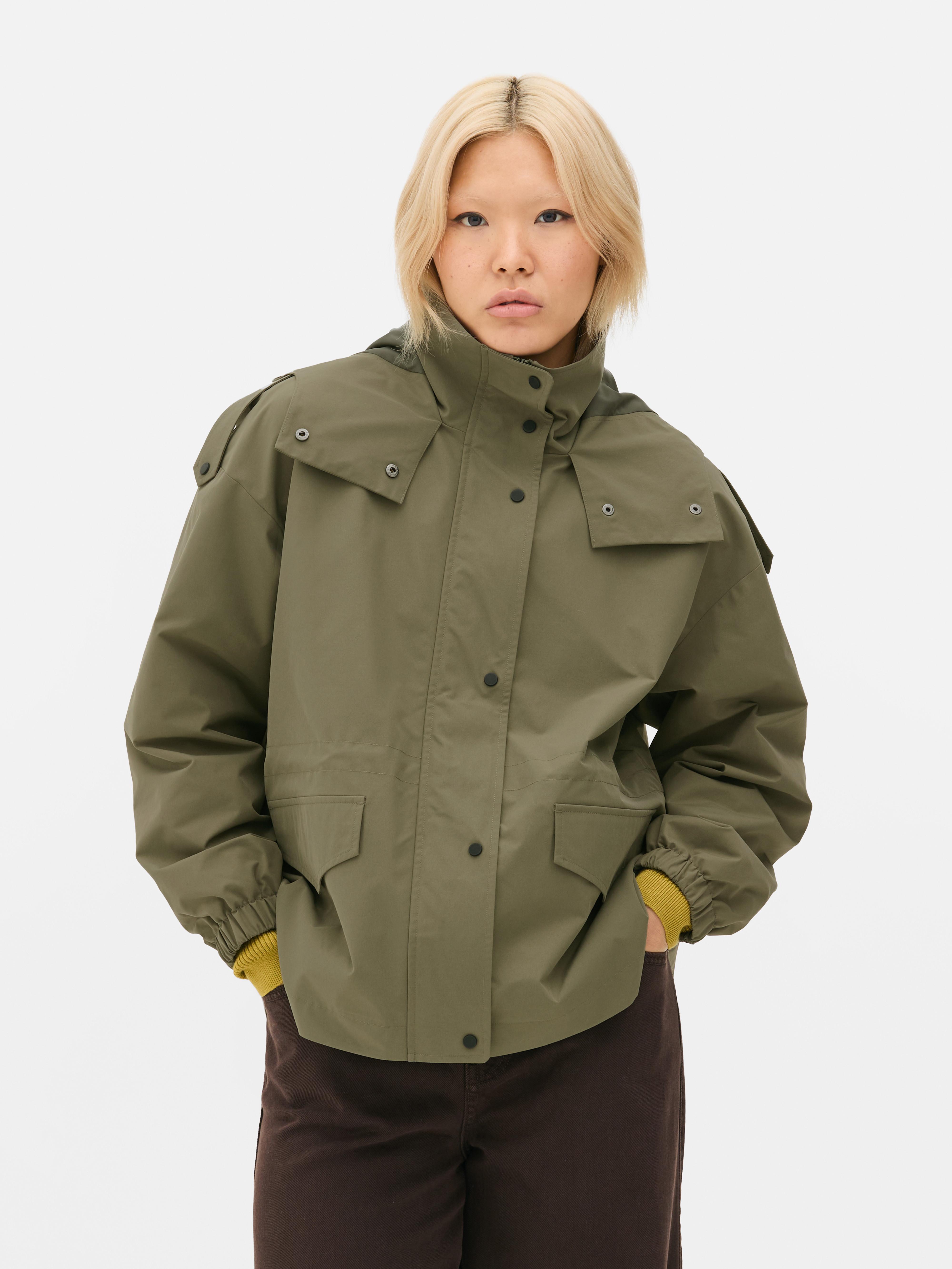 Korte parka met trekkoord in de taille