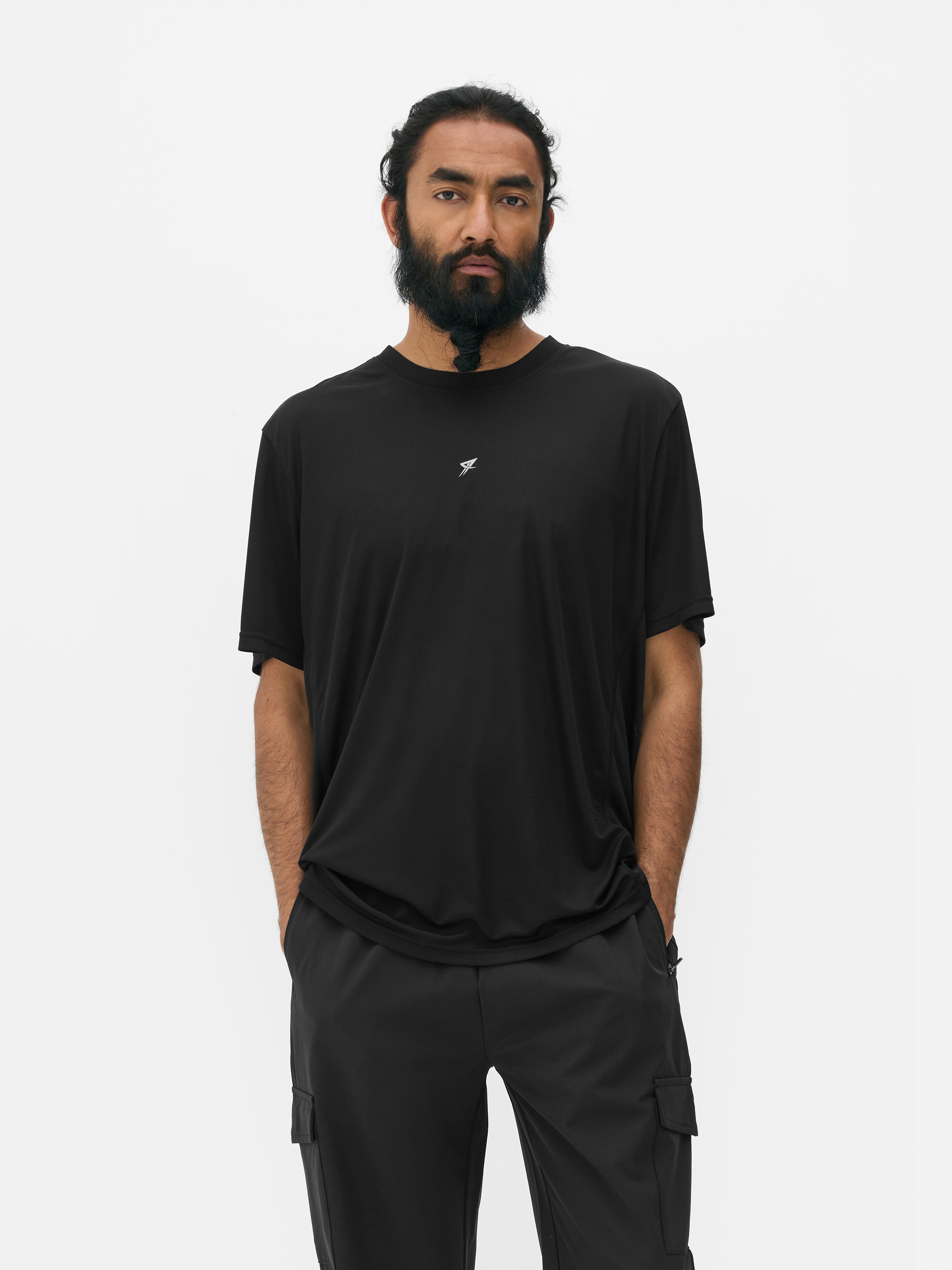 Men's Black Performance Short Sleeve T-Shirt | Primark
