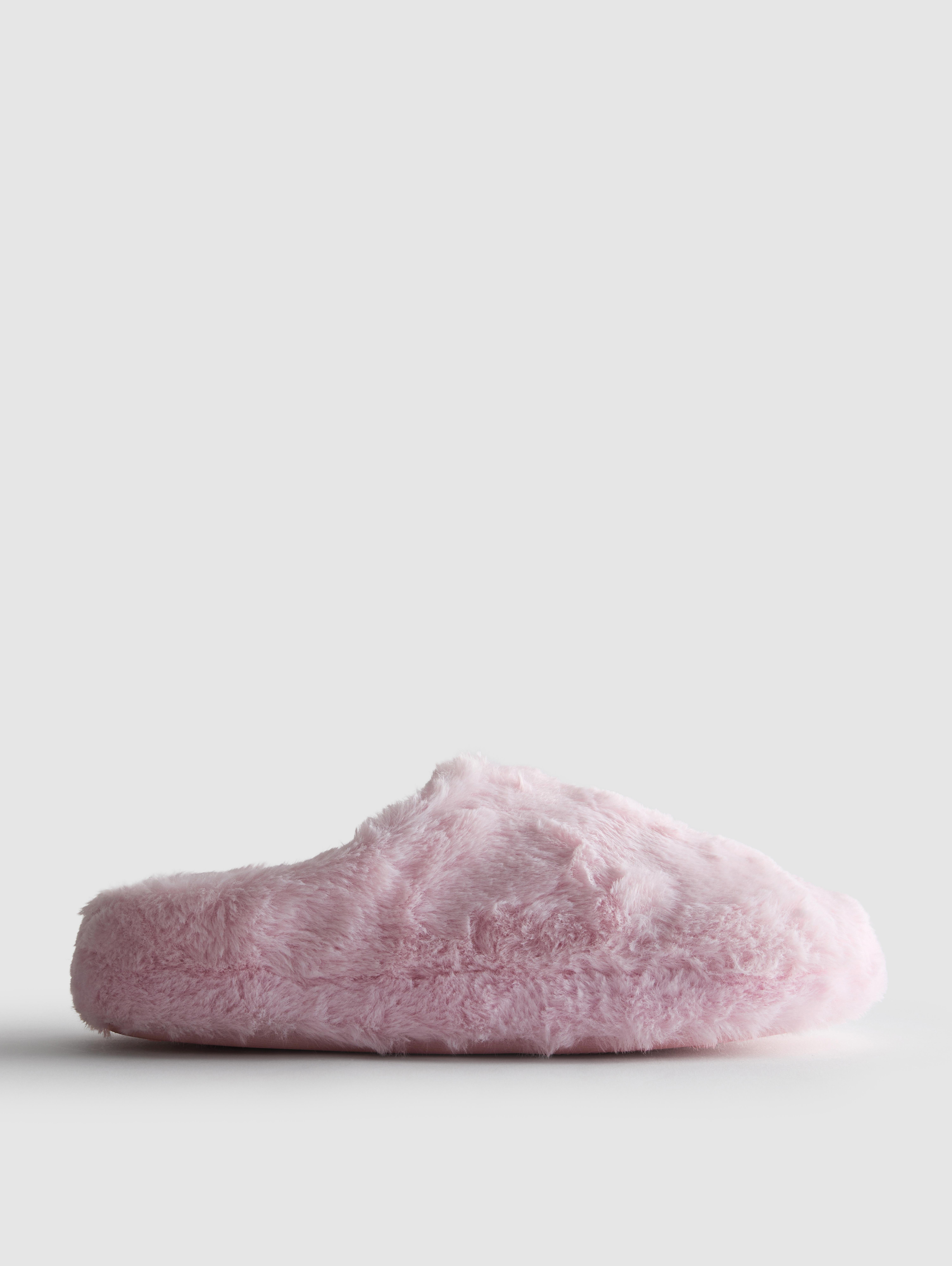 Women's Light Pink Fluffy Slippers